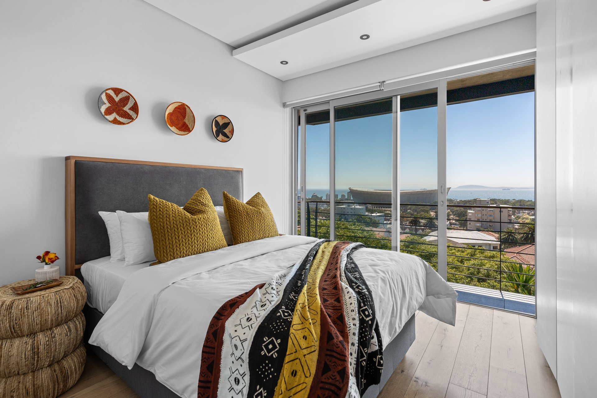  Seven on T Luxe Retreat