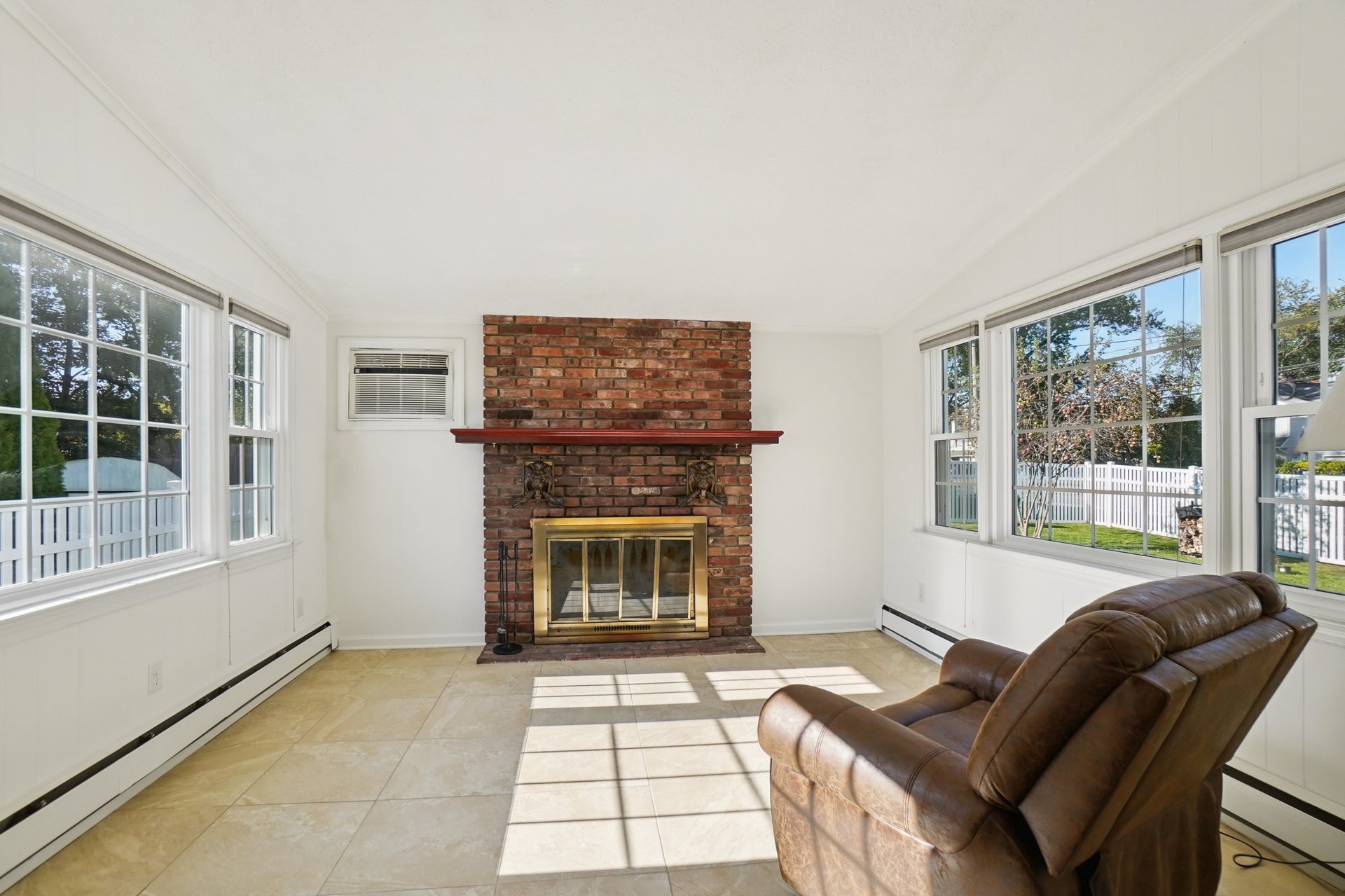 61 Country Club Ln