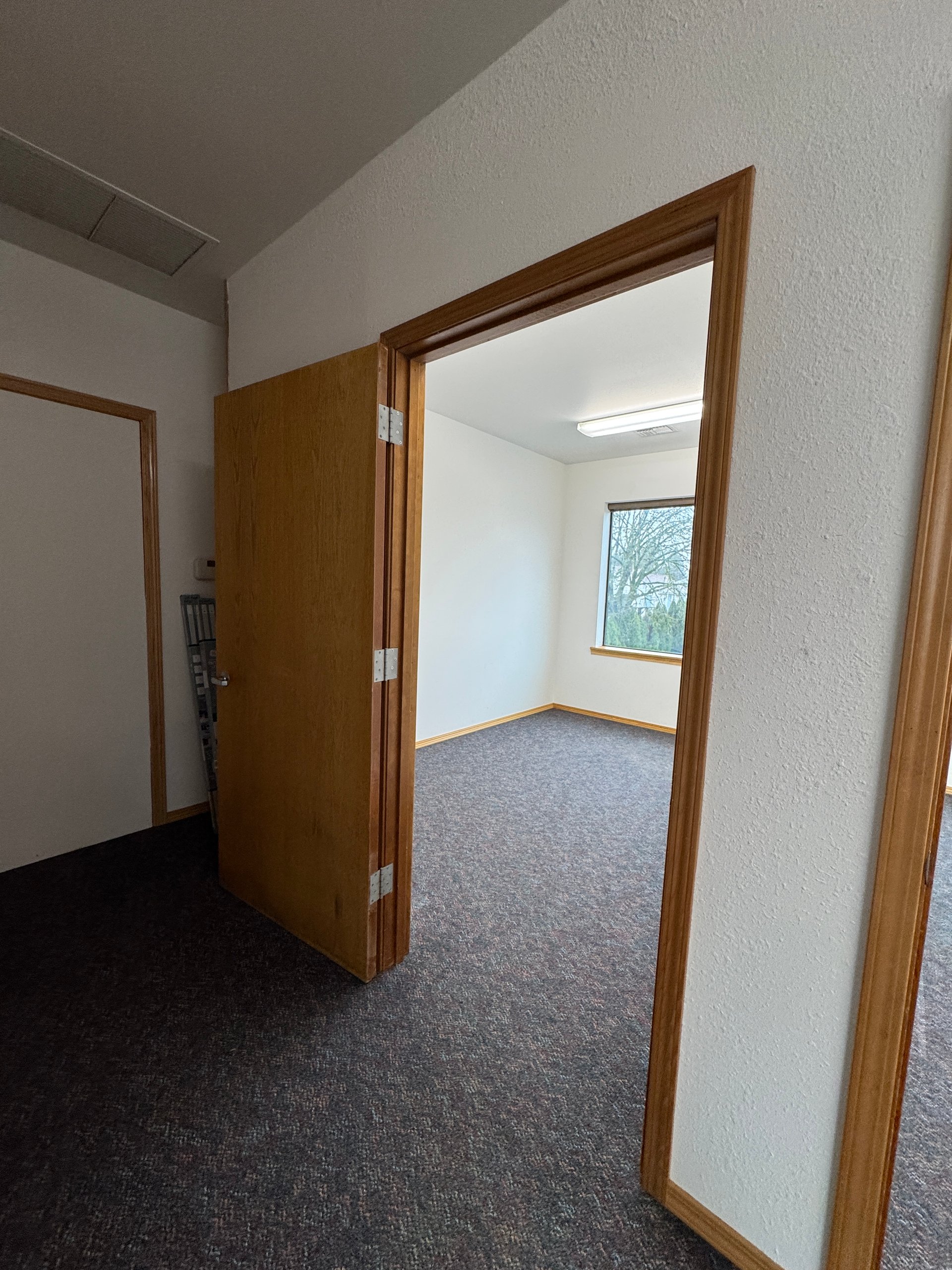 Lease Downtown McMinnville Office Space