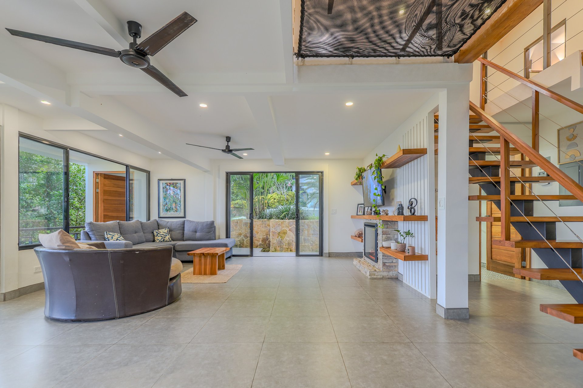 Casa La Roca, Whale's Tail 3 Bedroom Home In Uvita!