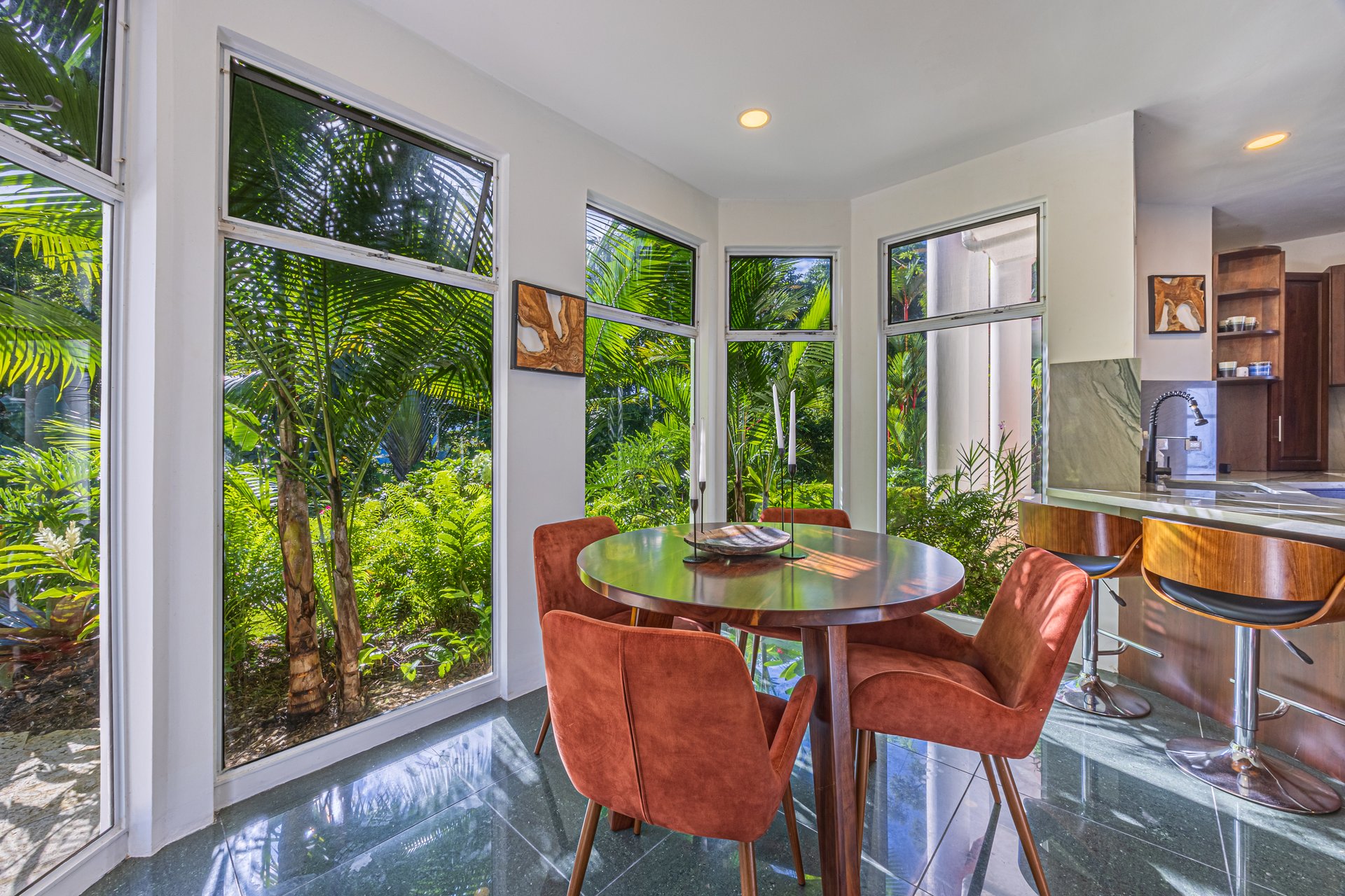 16 ACRES – 6 Bedroom Grand Estate With Guest House, 15 Minutes to Dominical, SPECTACULAR OCEAN VIEWS!!!