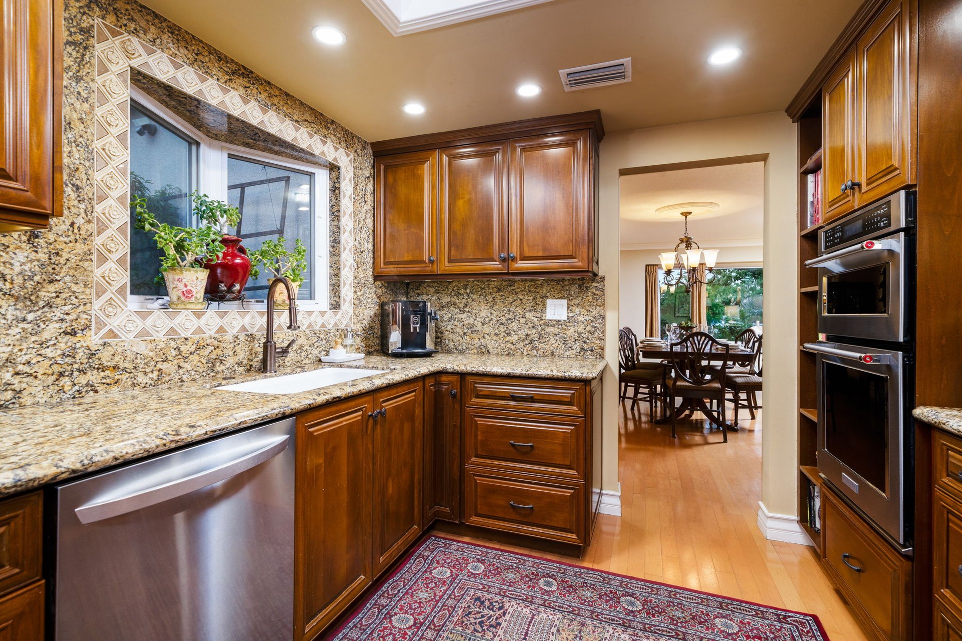 2309 Perry Court