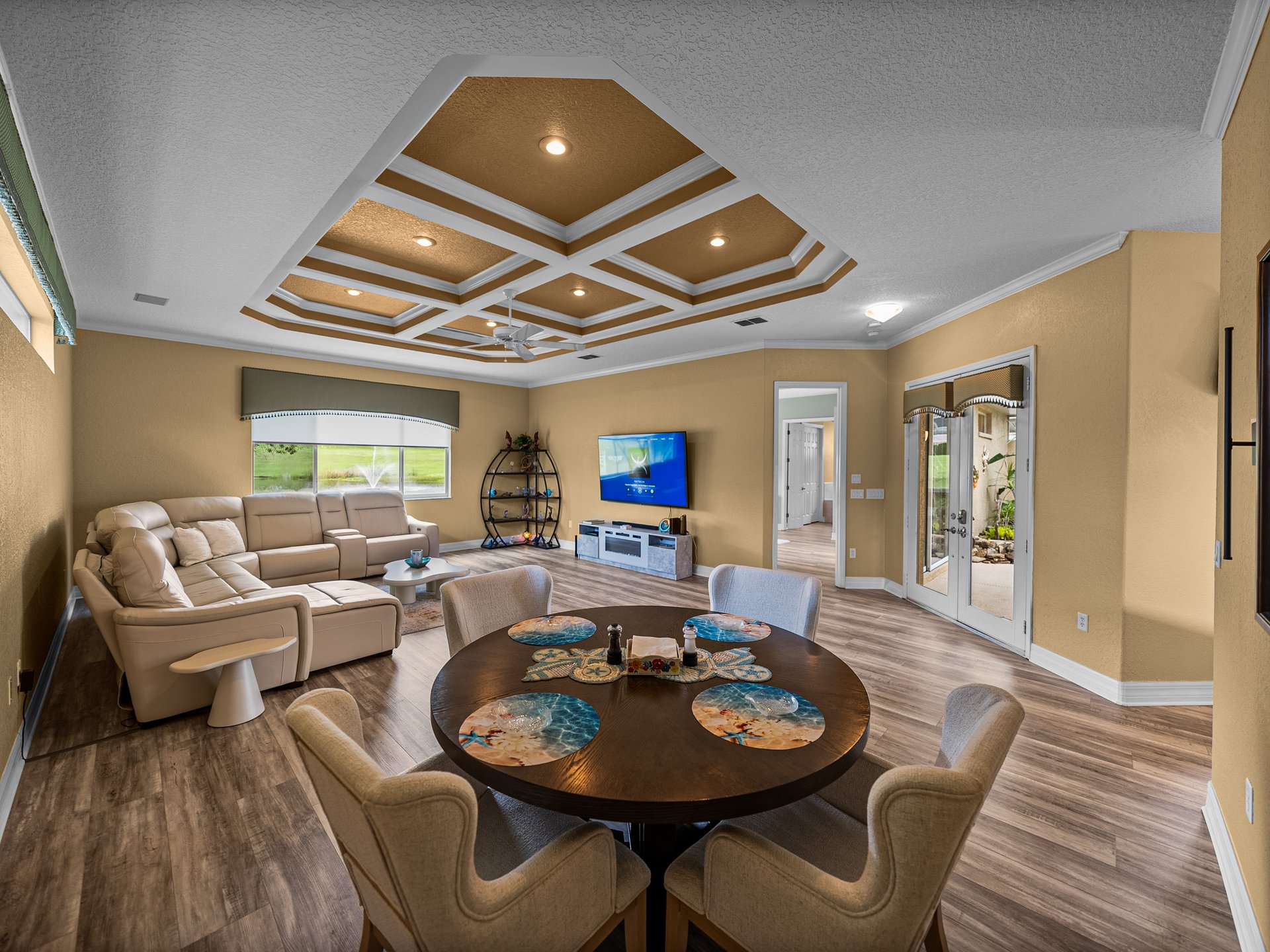 12413 WOODLANDS CIR