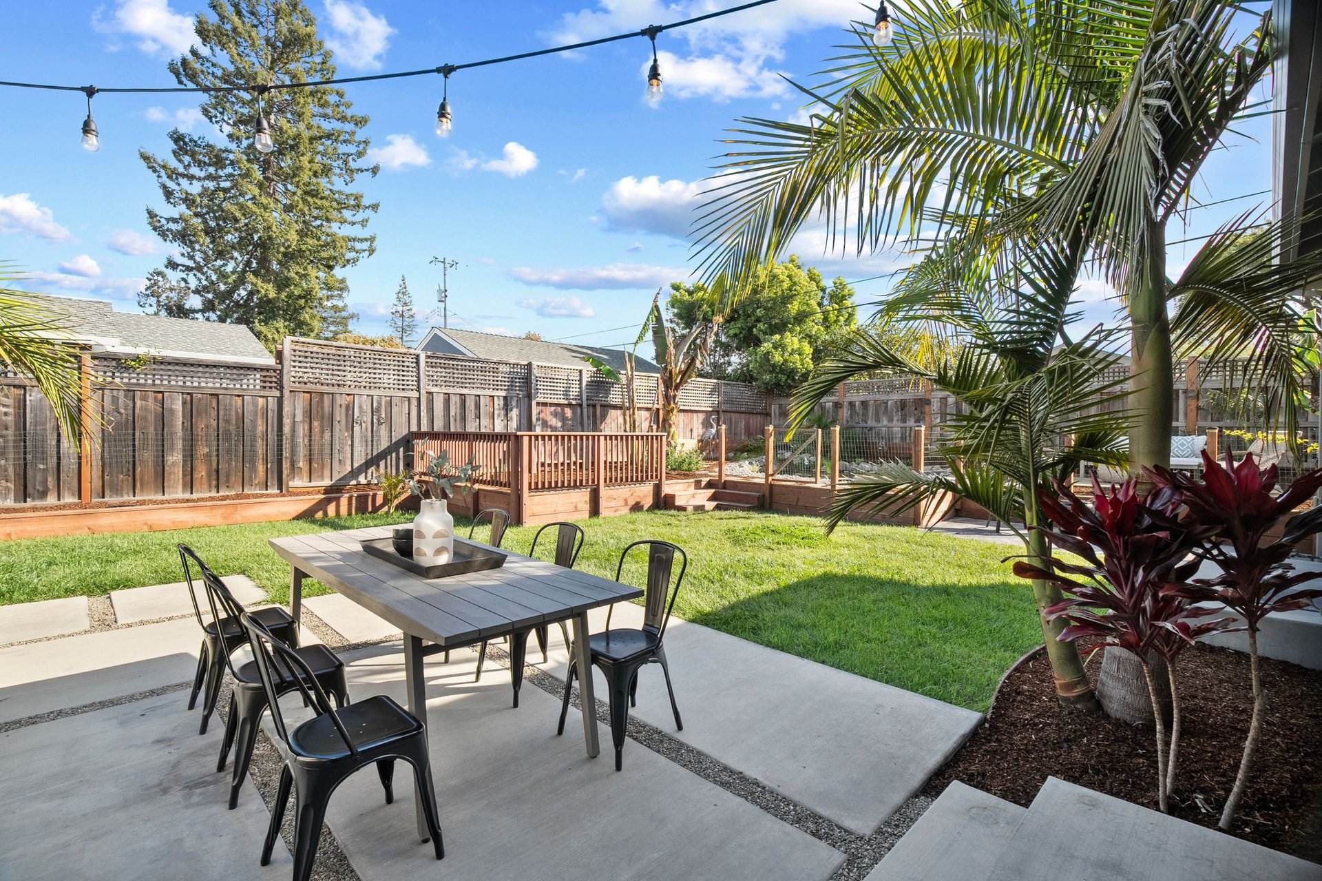 1176 Fairview Ave