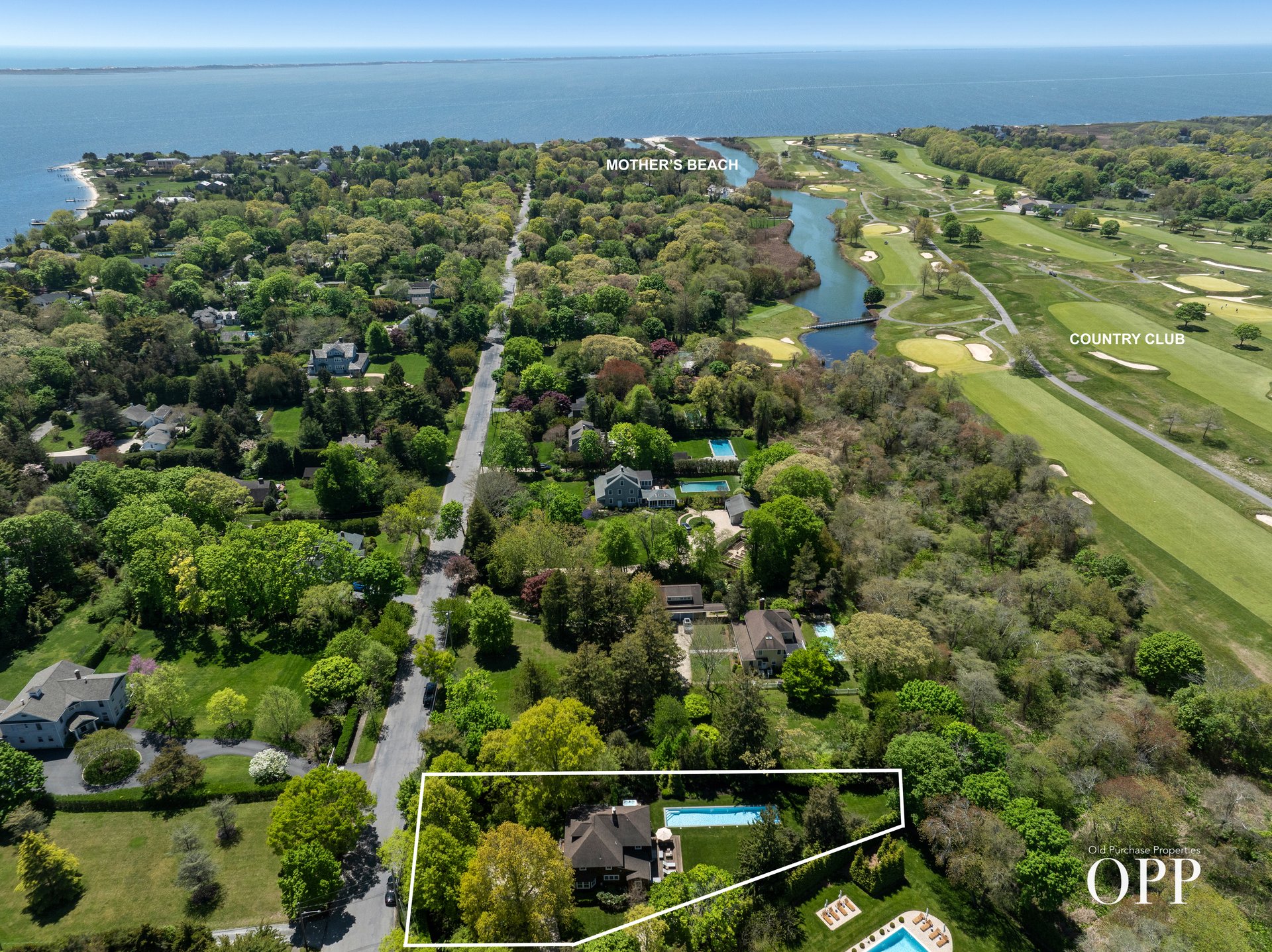 A MOVE-IN READY BELLPORT ORIGINAL