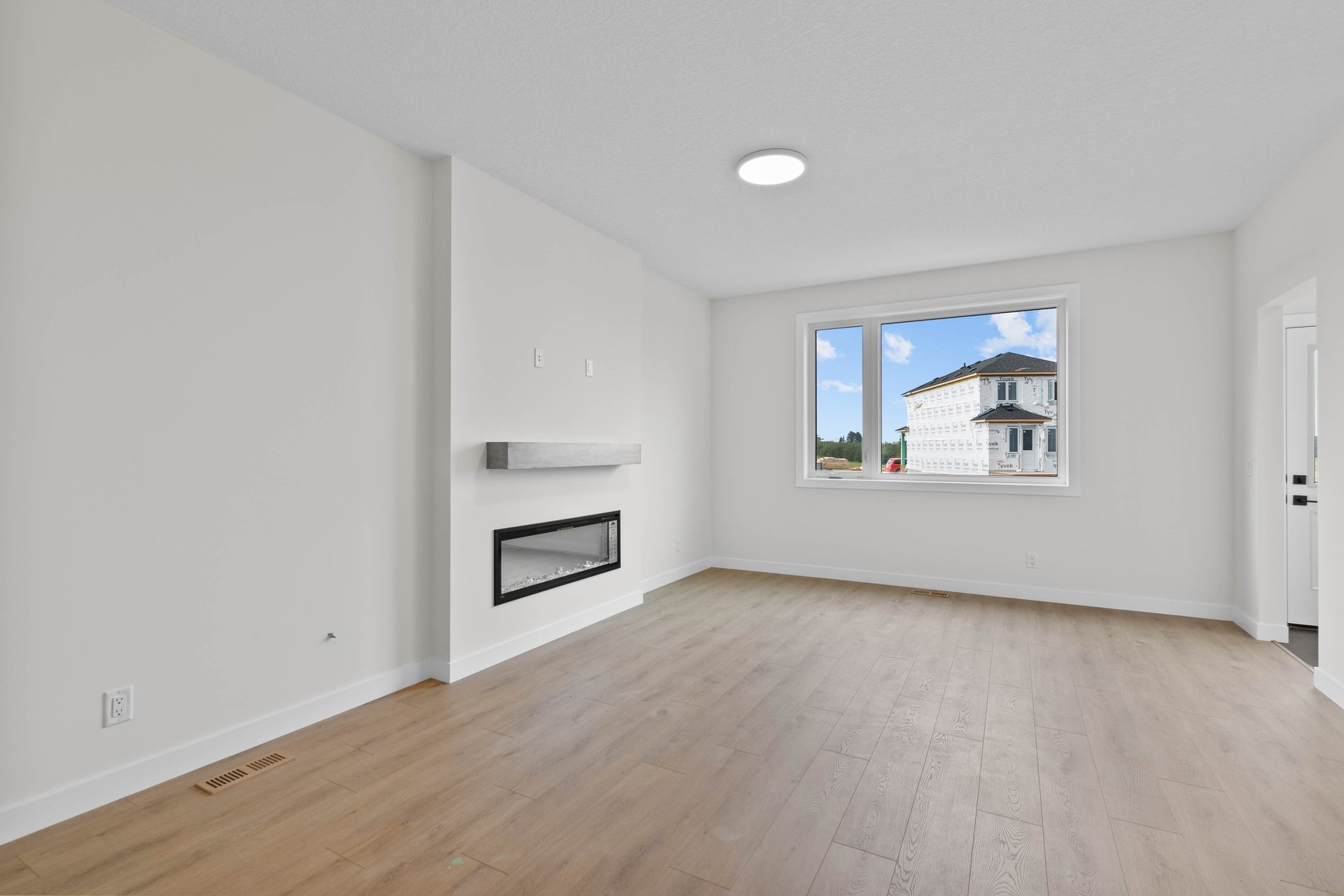 175 Belvedere Crescent SE