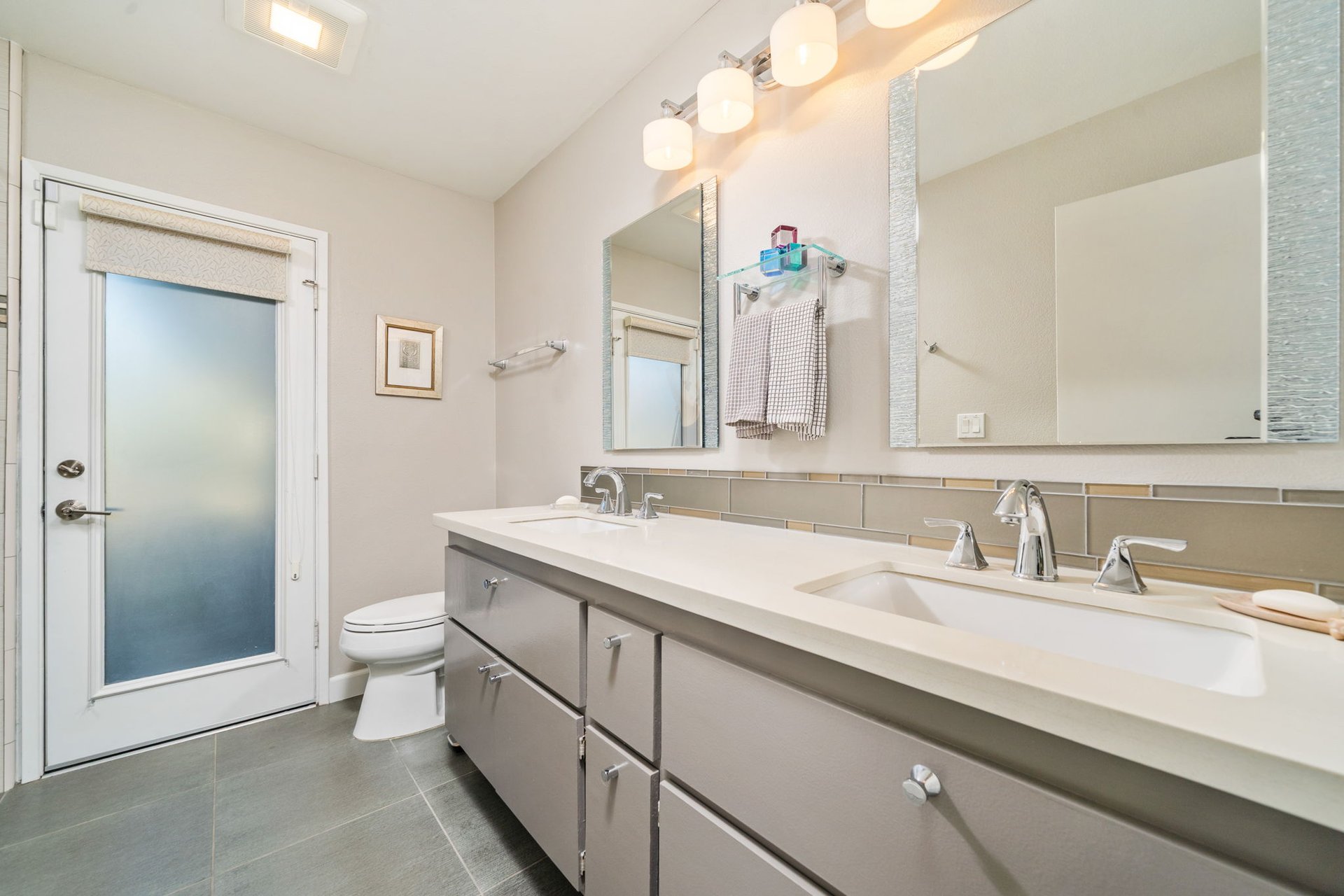 2128 N Villa Maria Road