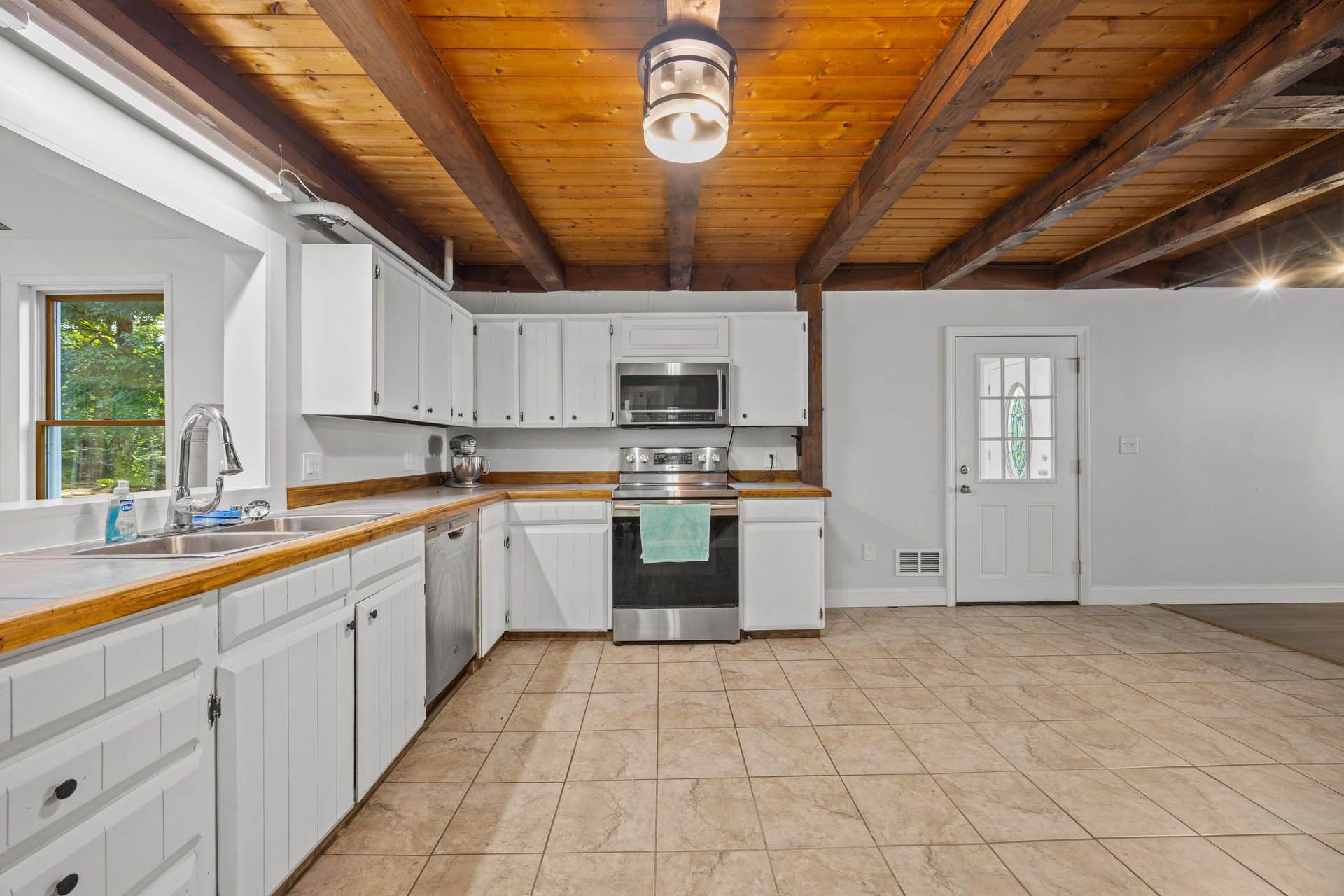 377 River Rd, Bowdoinham