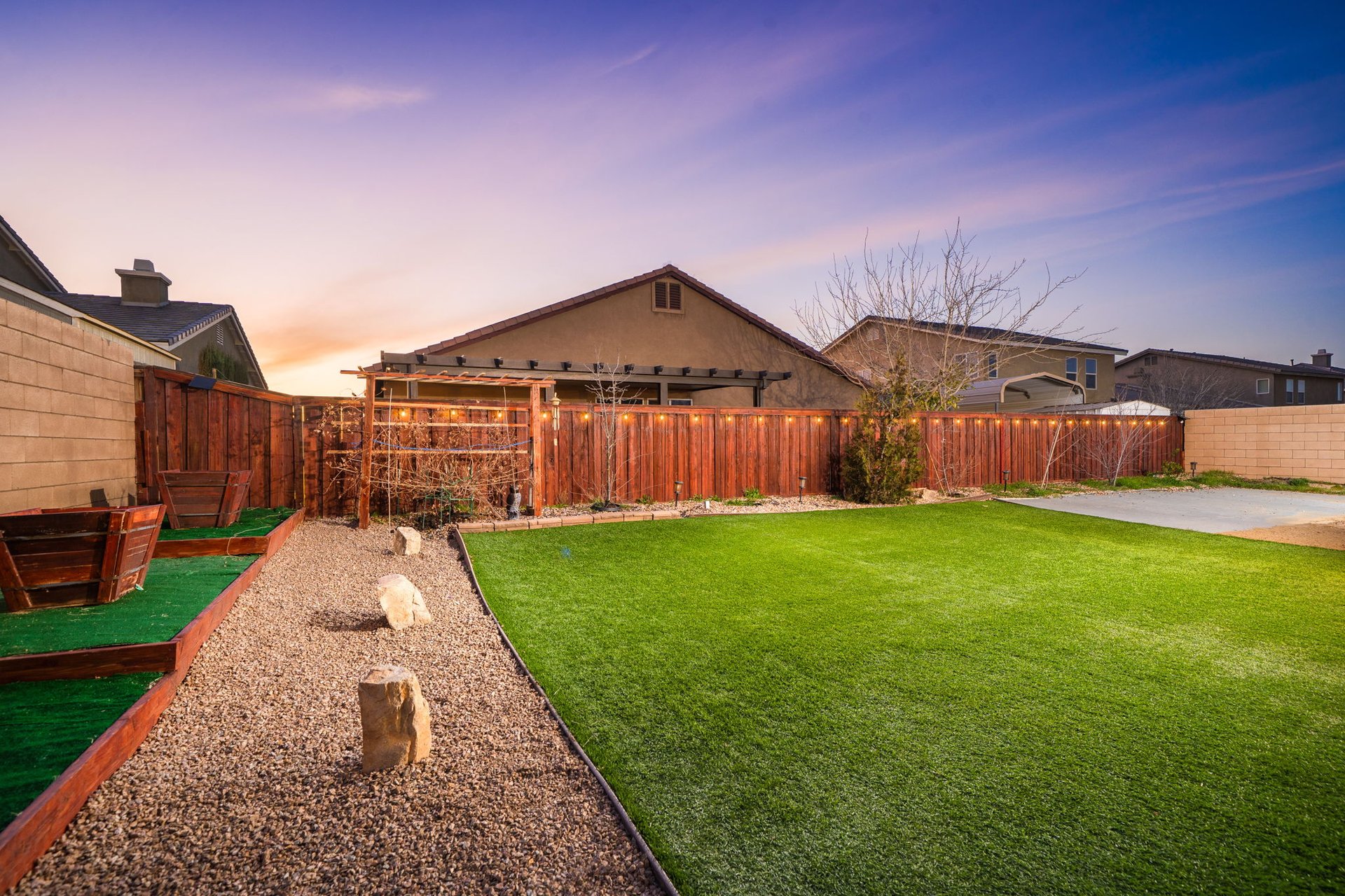 13946 Camino Cinco