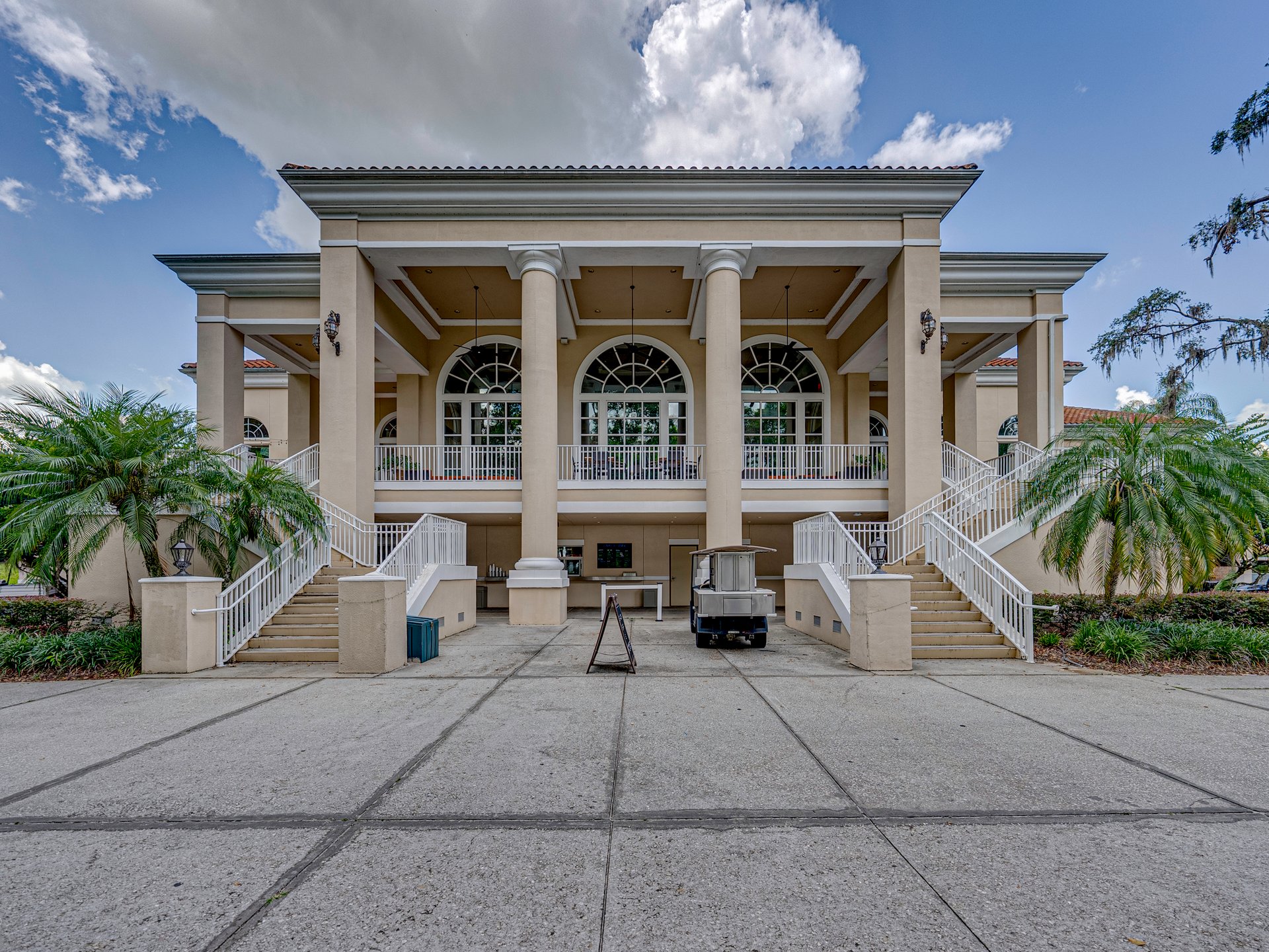 12333 WOODLANDS CIR