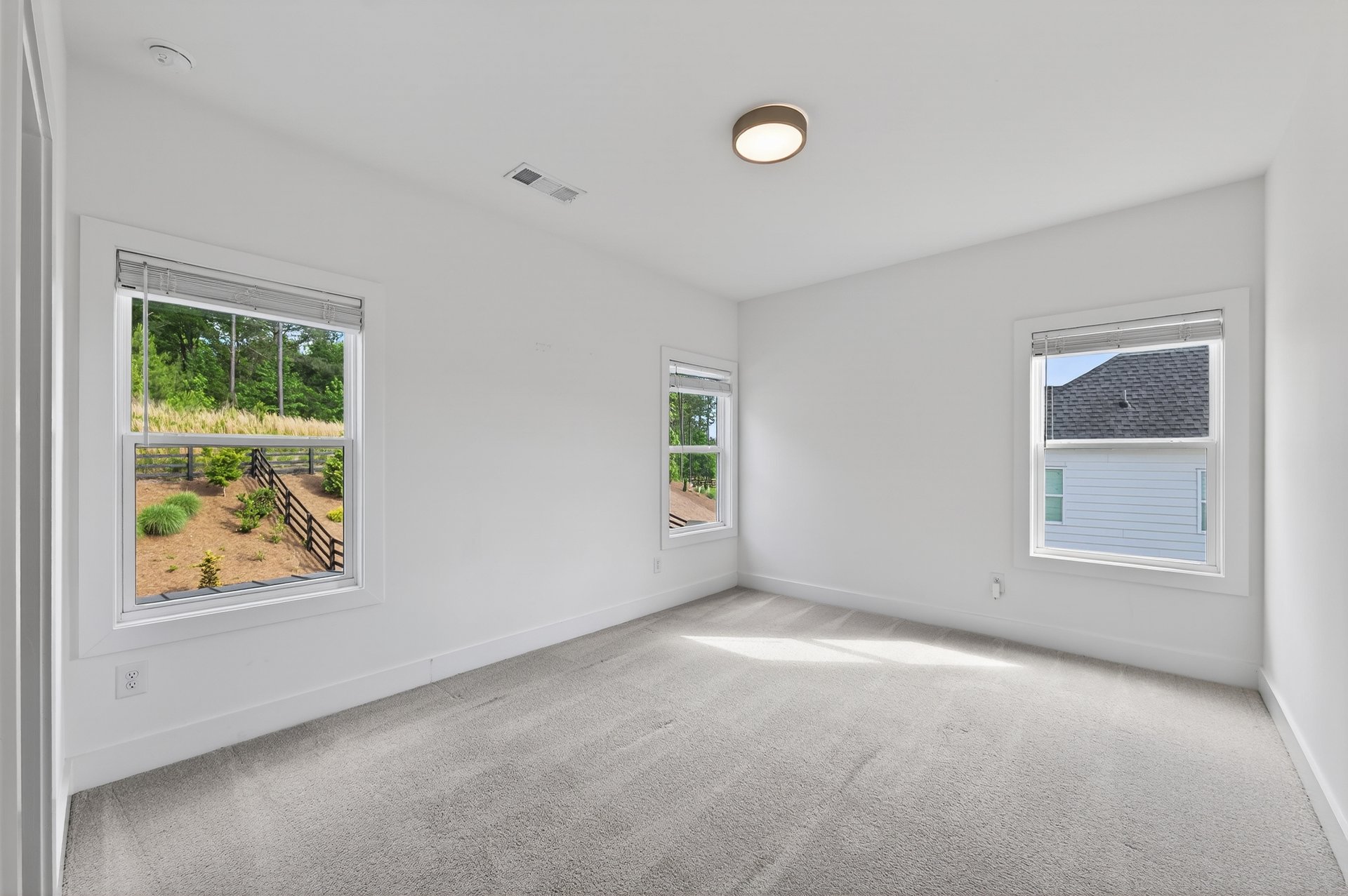 1011 Ridgeview Road