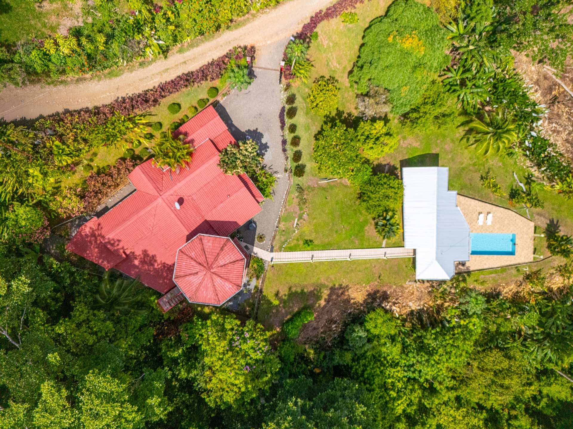 Amazing Mountain View and Ocean View House and Guest House on 4.5 Acres of land in Ojochal