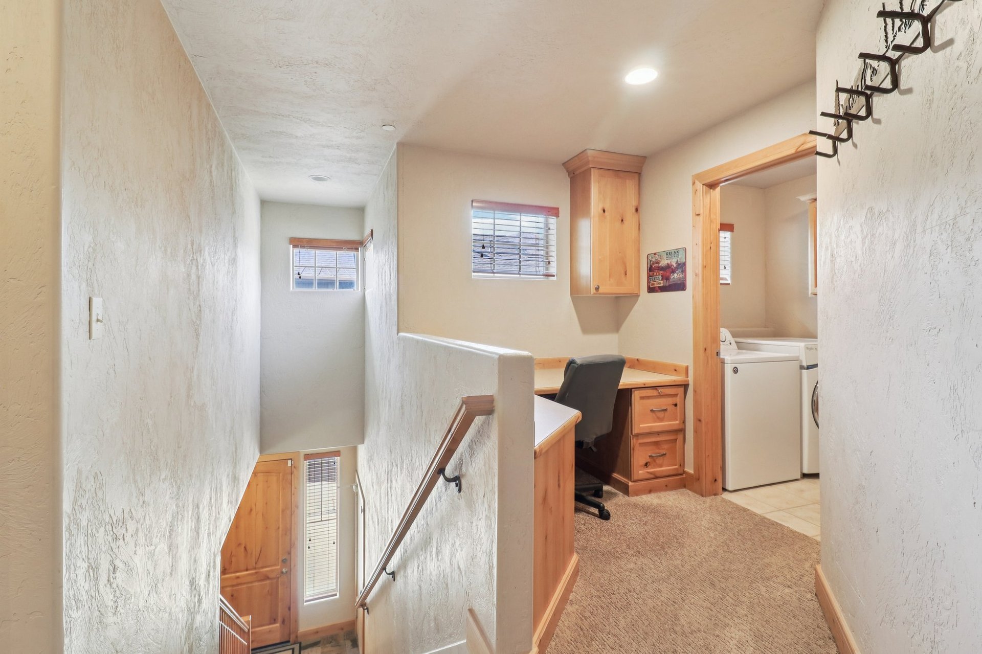 6010 N Fox Pointe