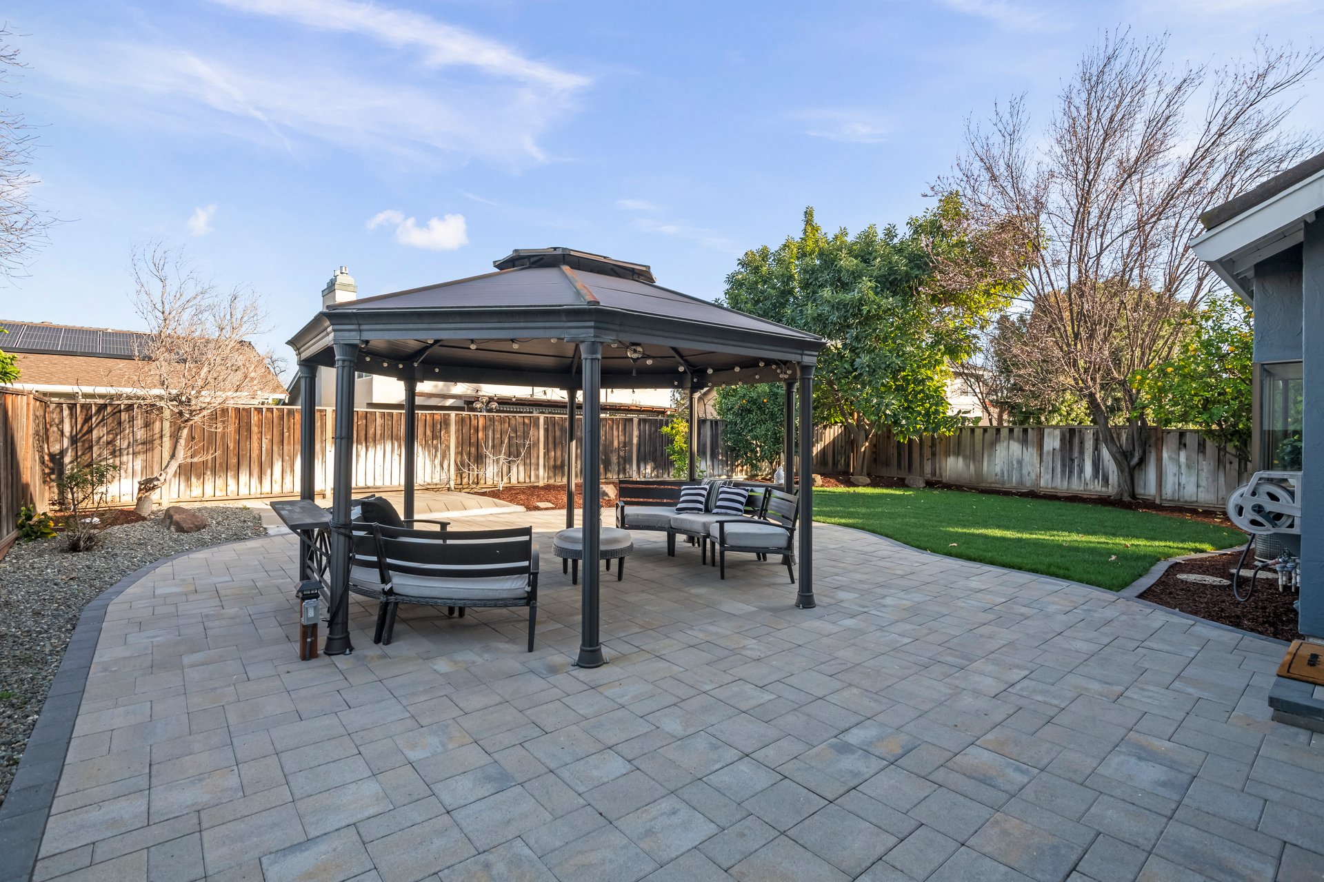 5252 Rio Lobo Drive