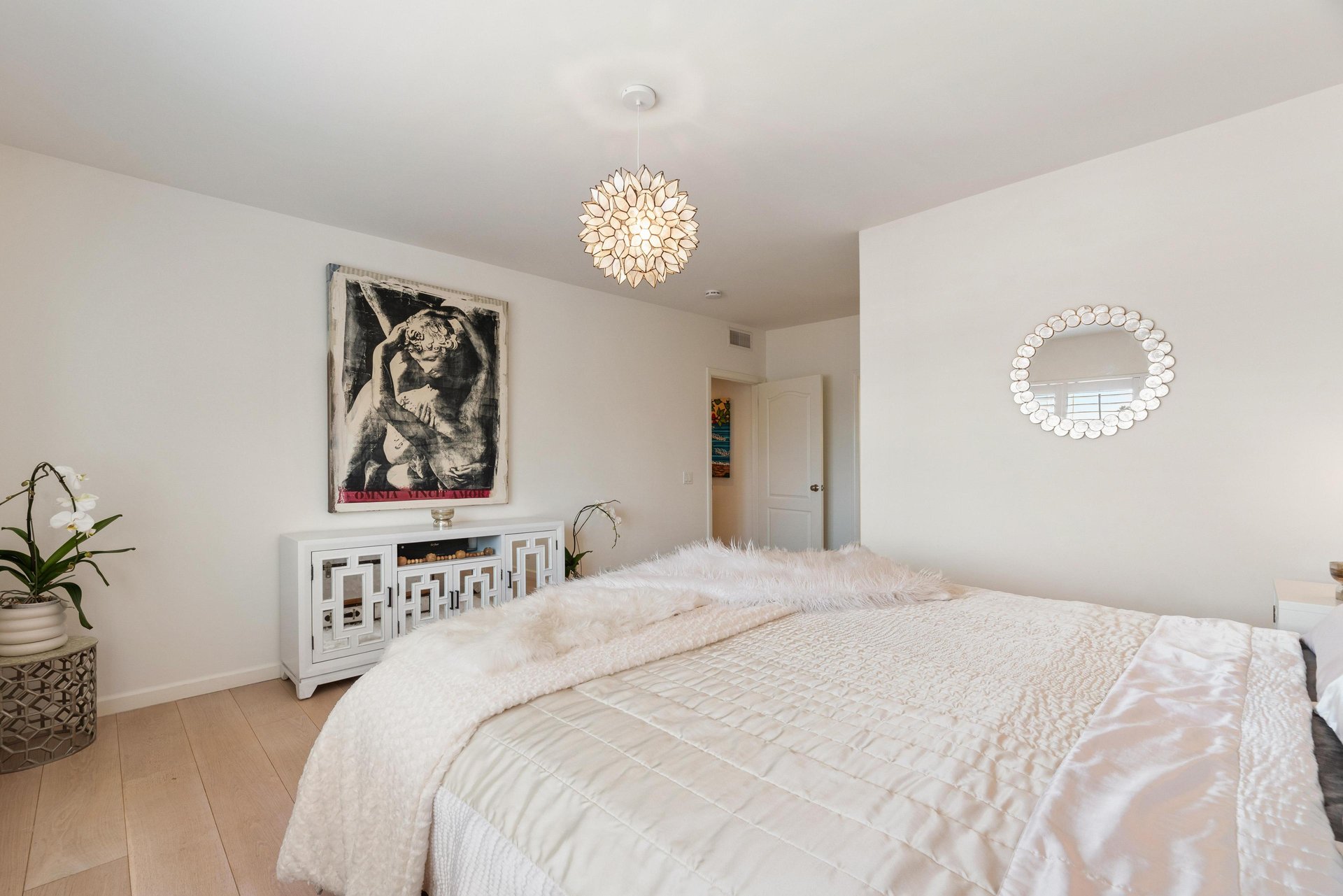 446 San Vicente Blvd Unit: 305