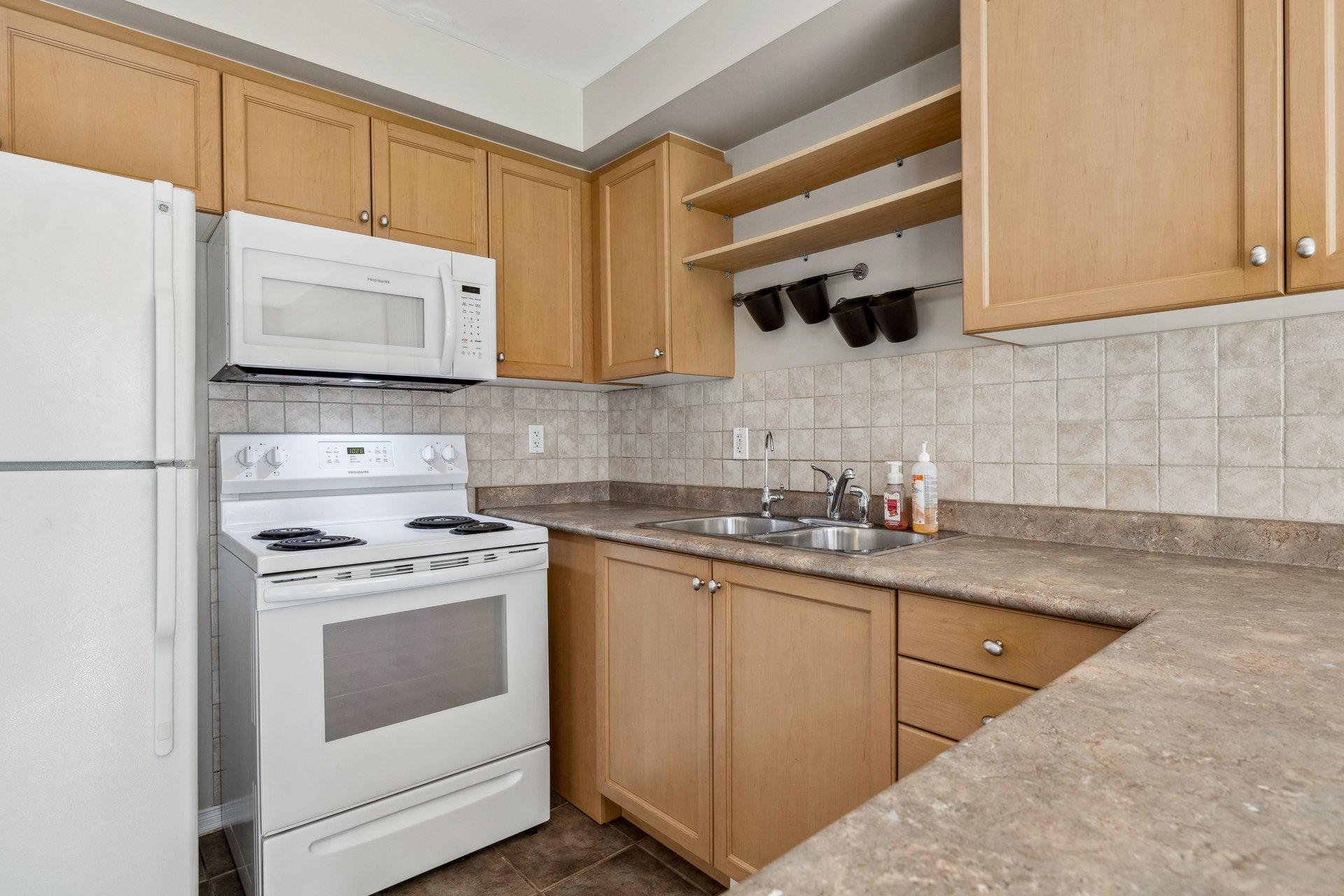 Freehold Townhouse on Quiet Court