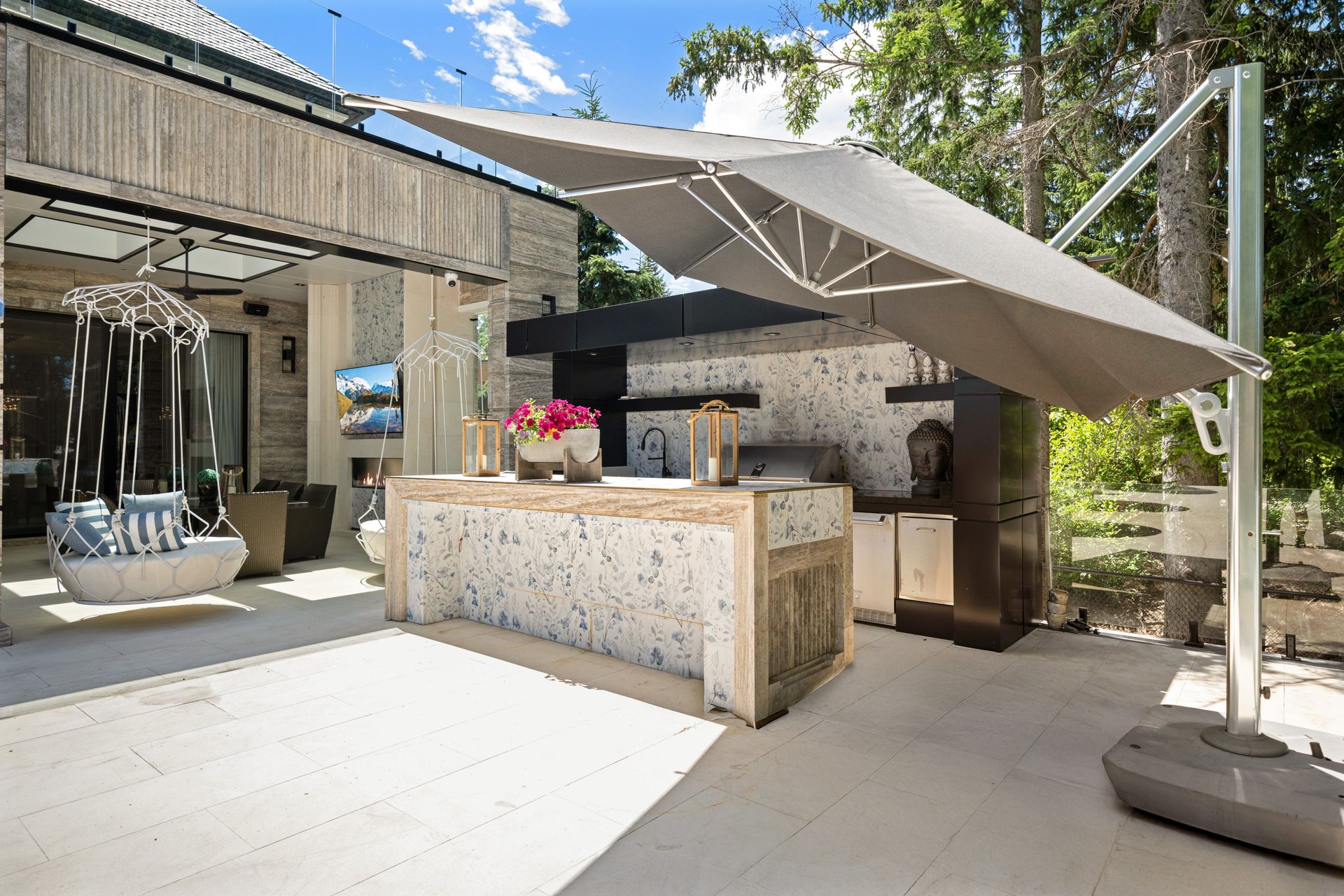 Extraordinary Custom Estate