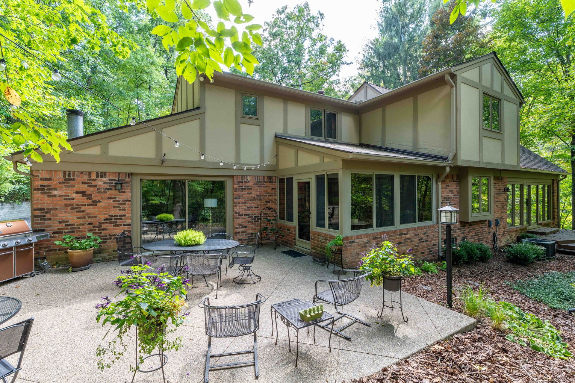 1100 Bretton Lane, Bloomfield Hills