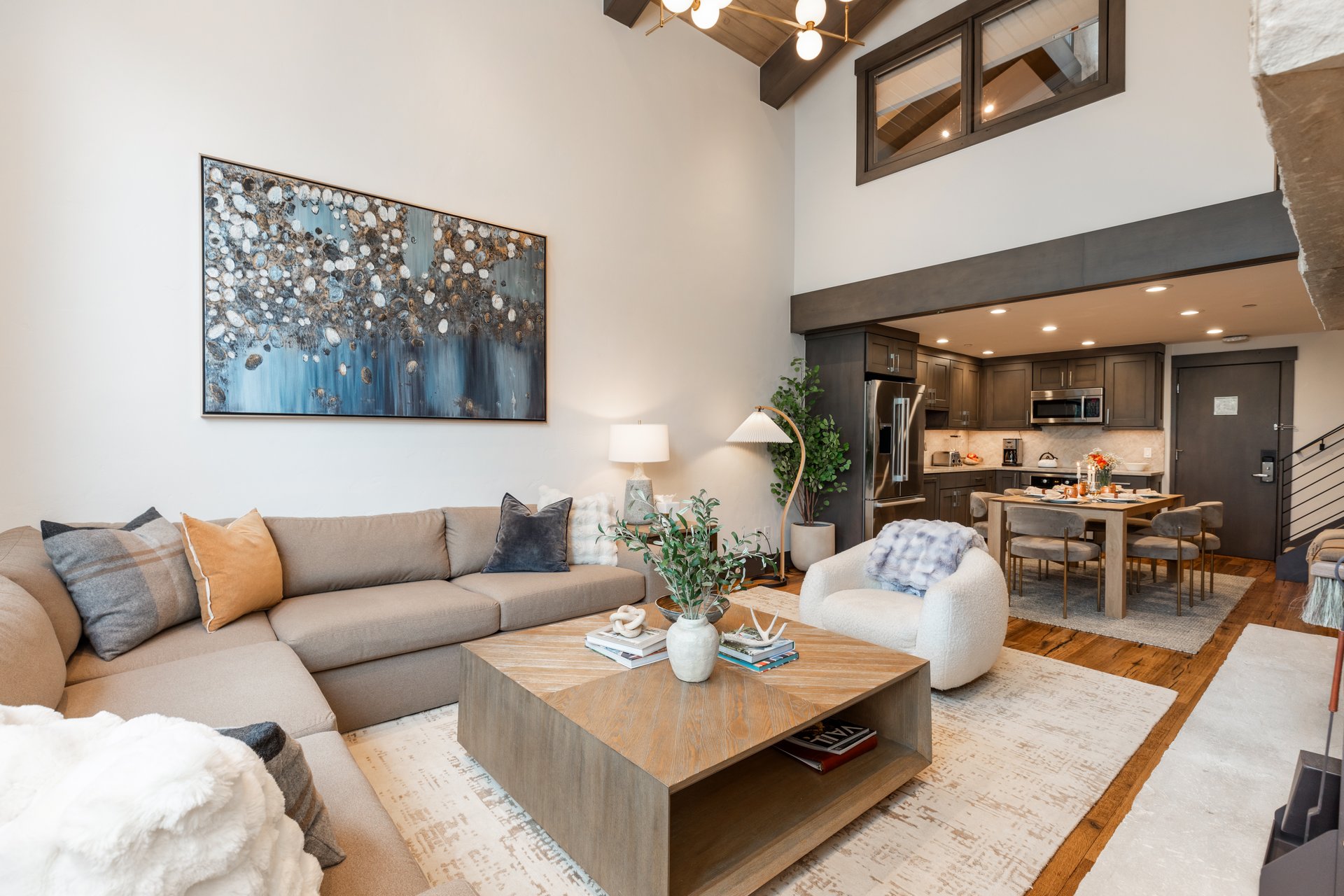 The Lodge at Vail Condominiums #406