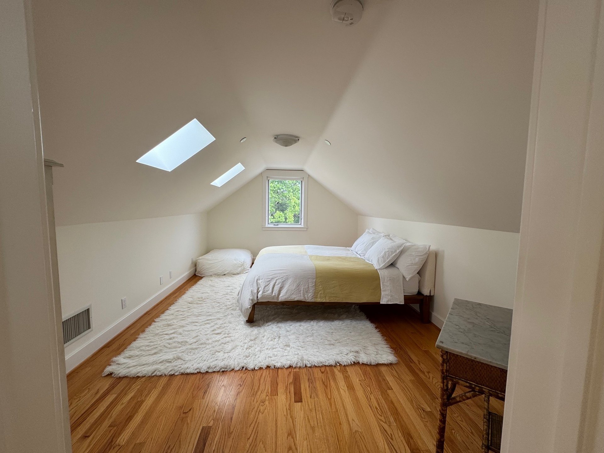 Country Farmhouse for Rent