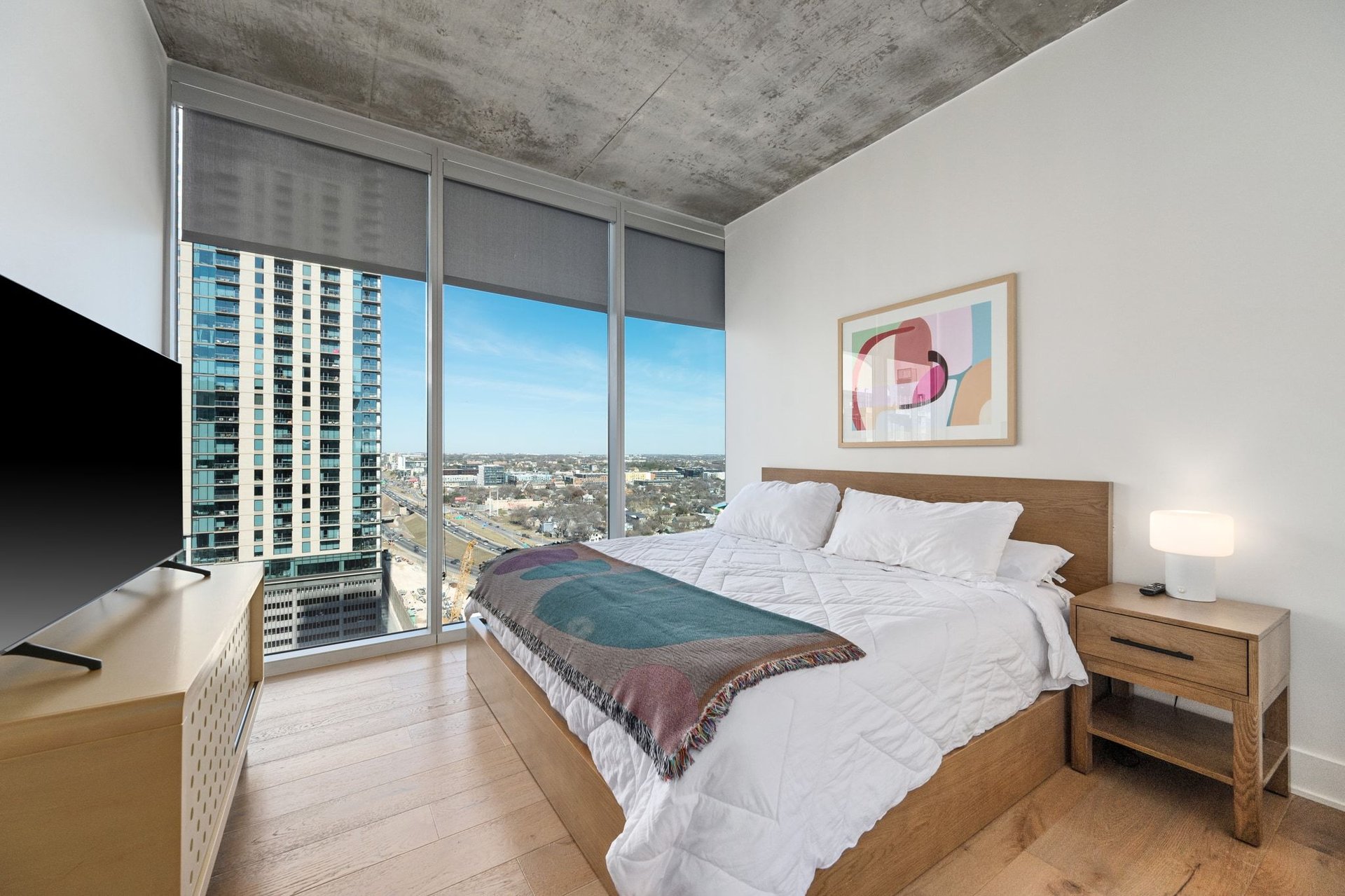 48 East Avenue #2204