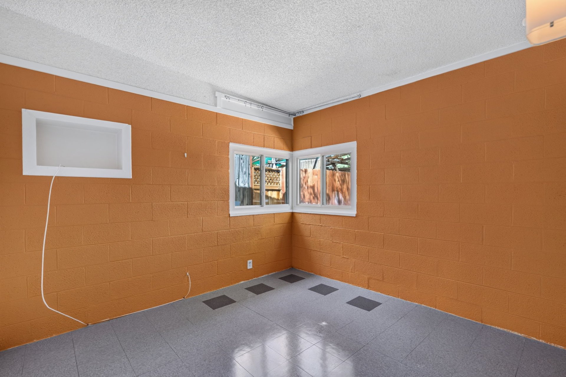 1305 Phillips Avenue 1307