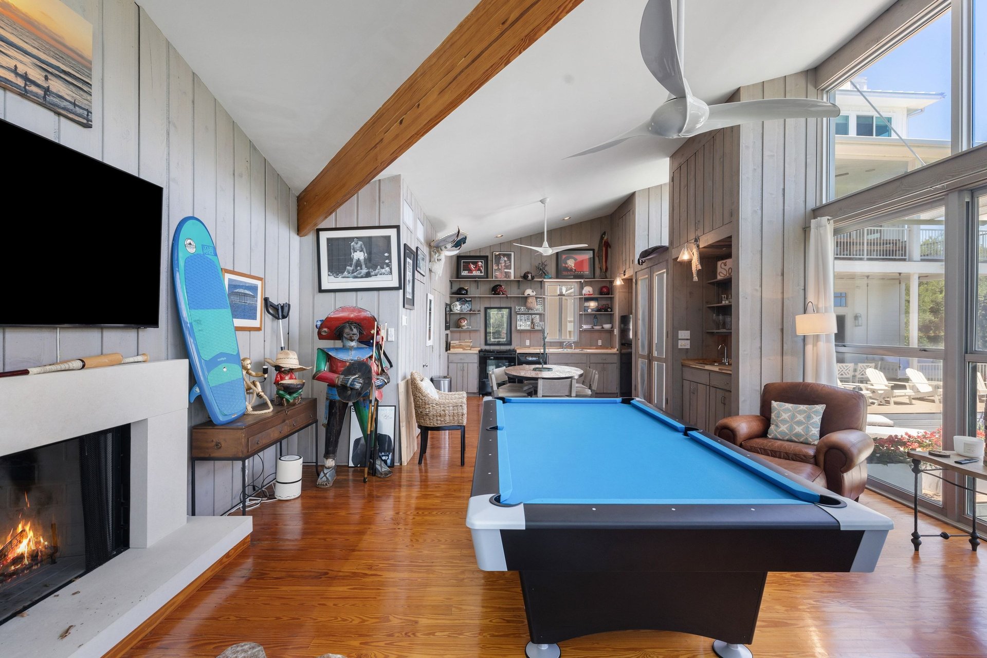 1209 Edgewater Drive