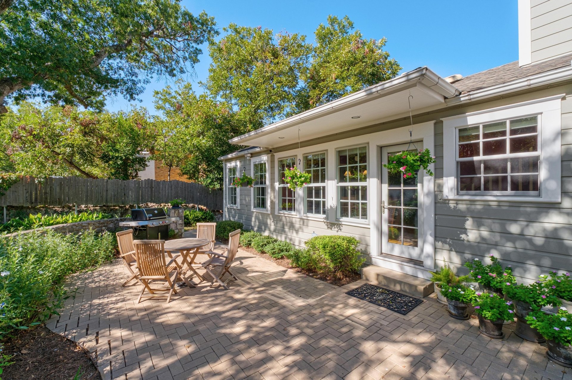 1901 Travis Heights Blvd
