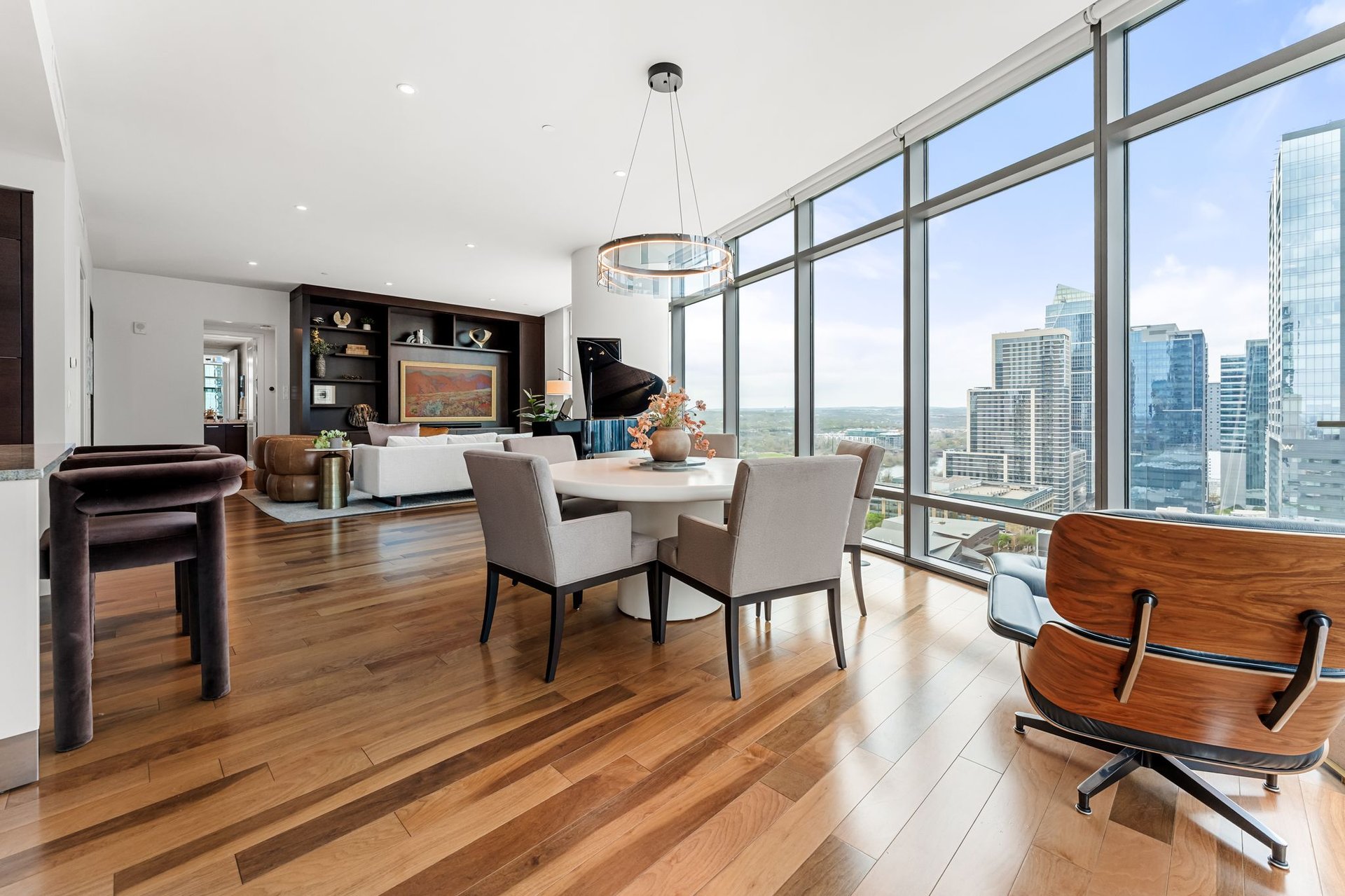 200 Congress Avenue #21E