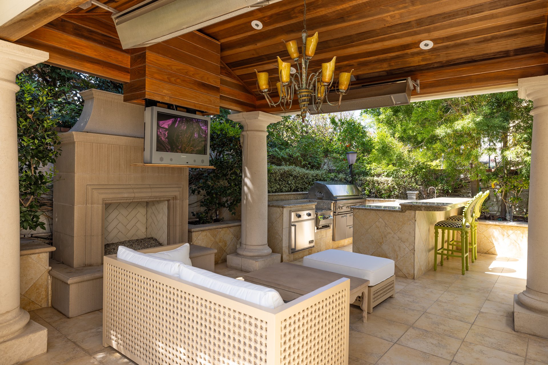 3 Weybridge Court