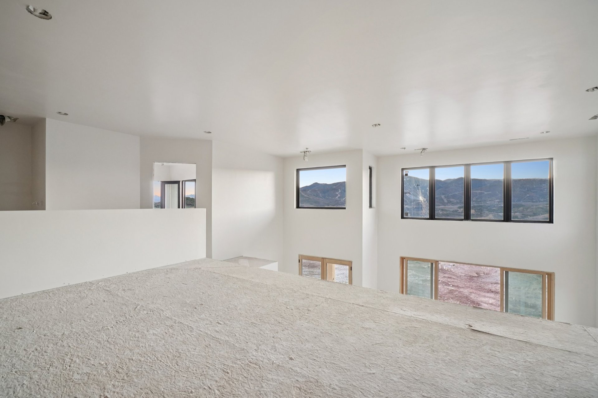10646 N Reflection Ridge
