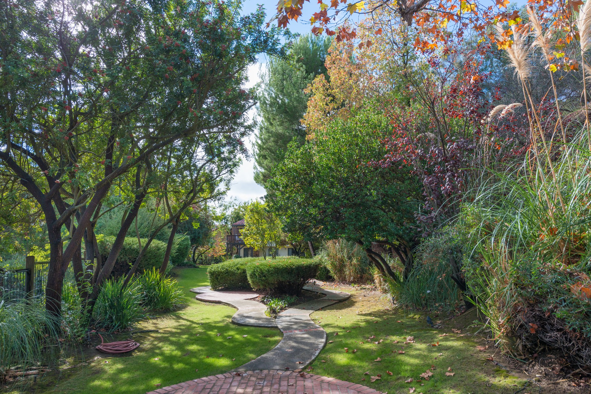 3054 Nicada Dr