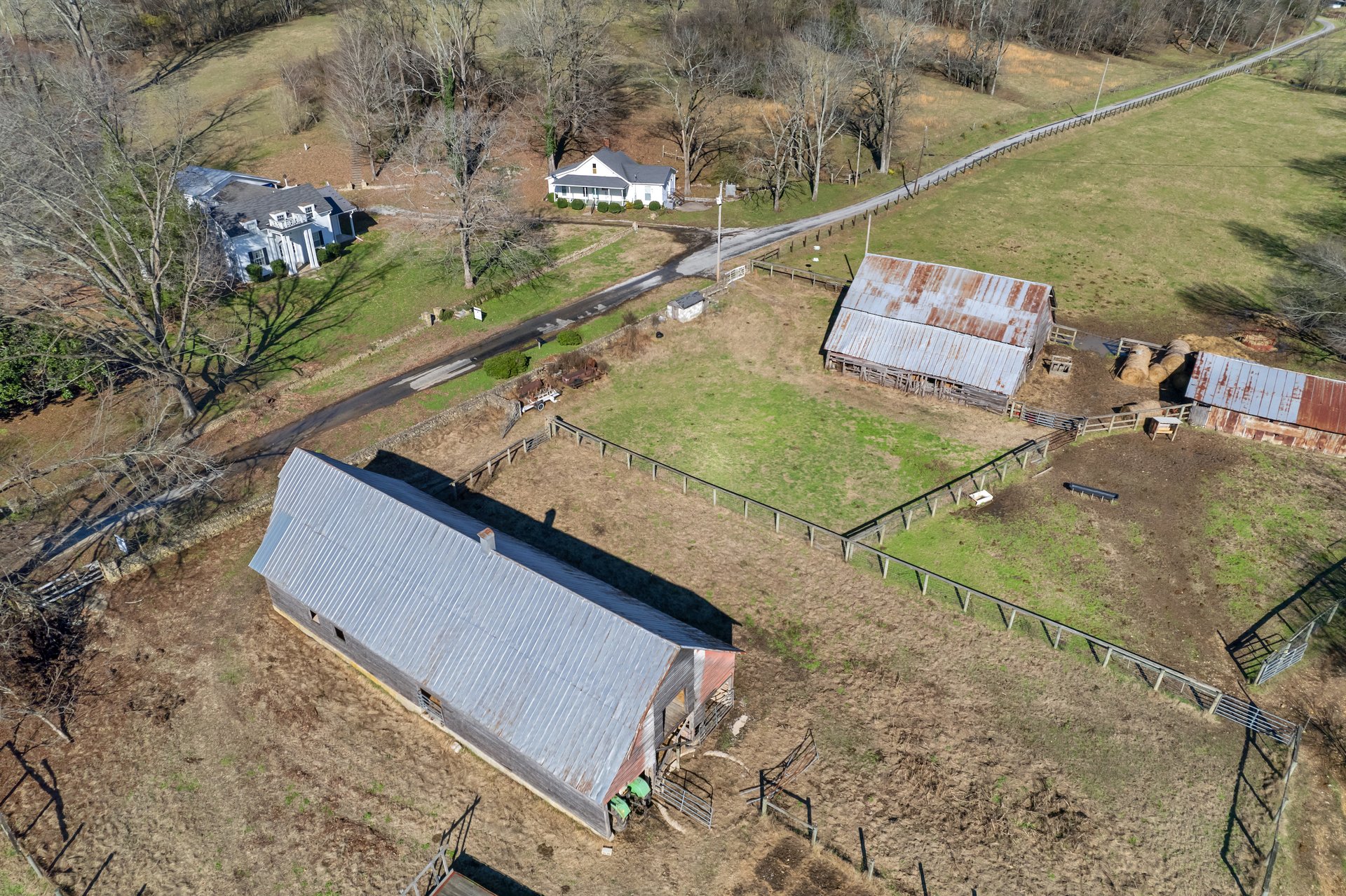 2405 Thompson Rd