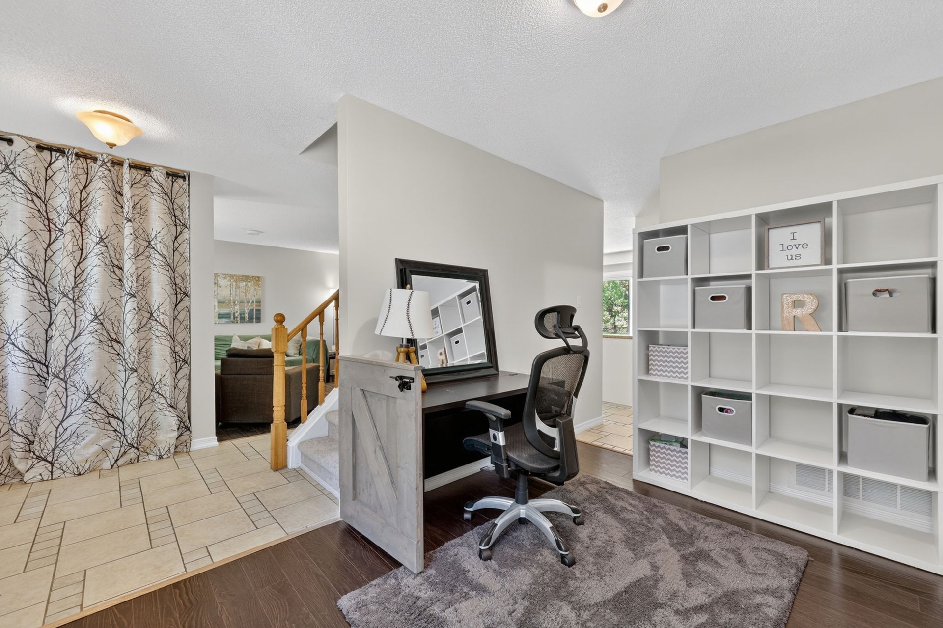 990 Anna Maria Ave