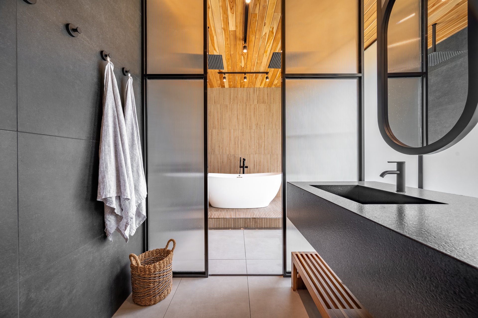 Casa Uchuva | Architectural Harmony of Wood, Stone, and Light