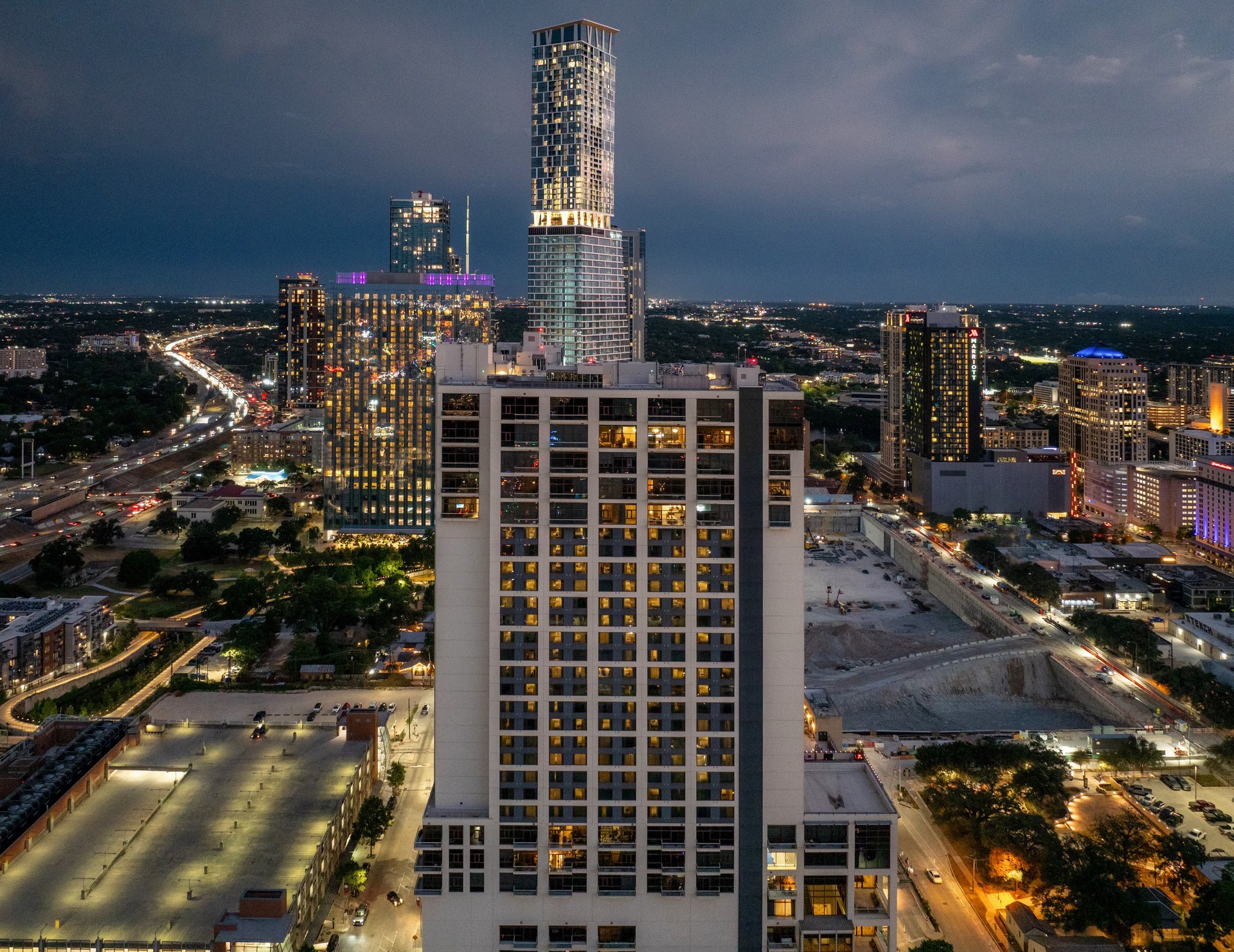 555 E 5th Street #3007