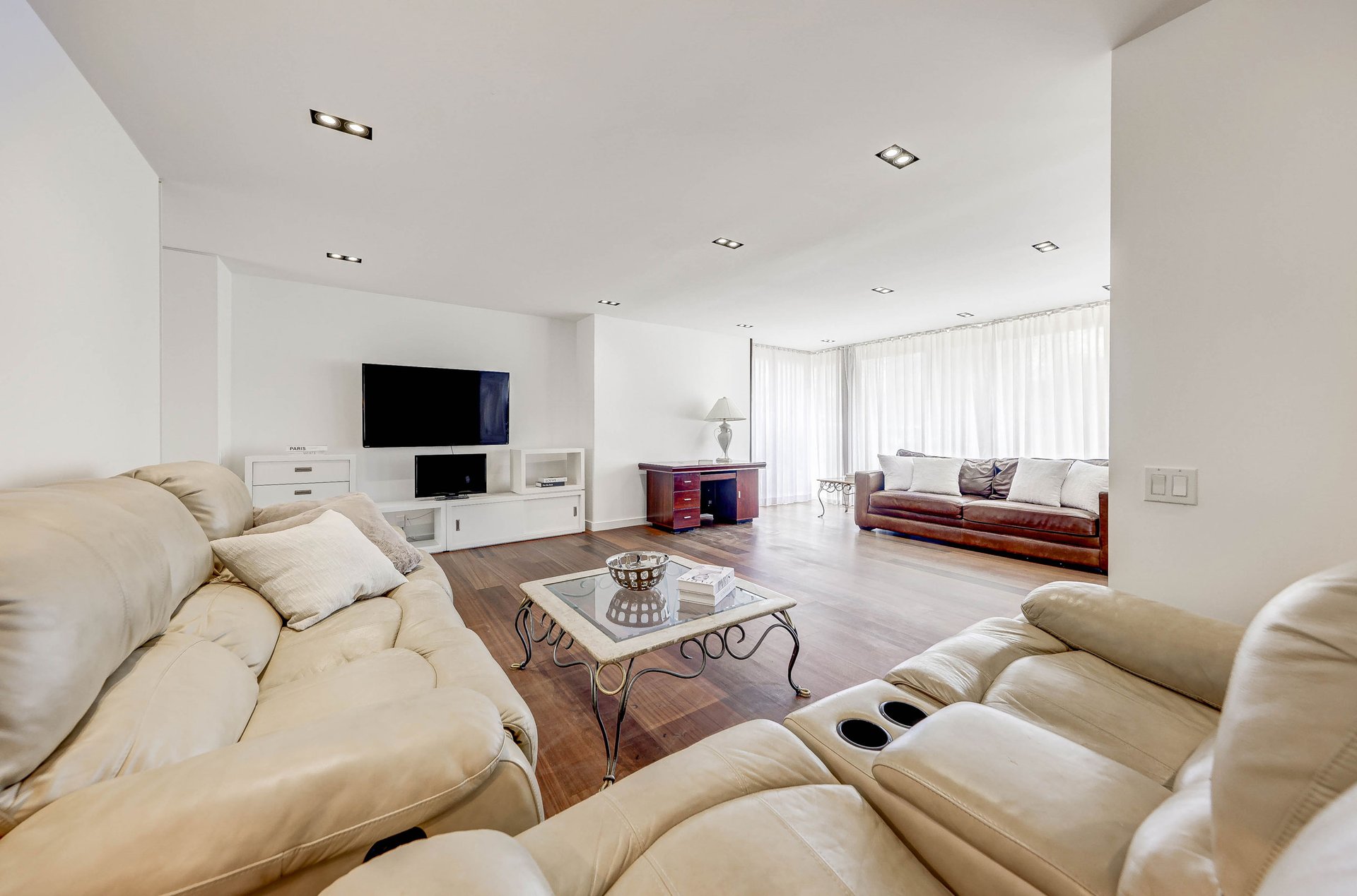 SOLD: Urban-Style Entertainer's Paradise