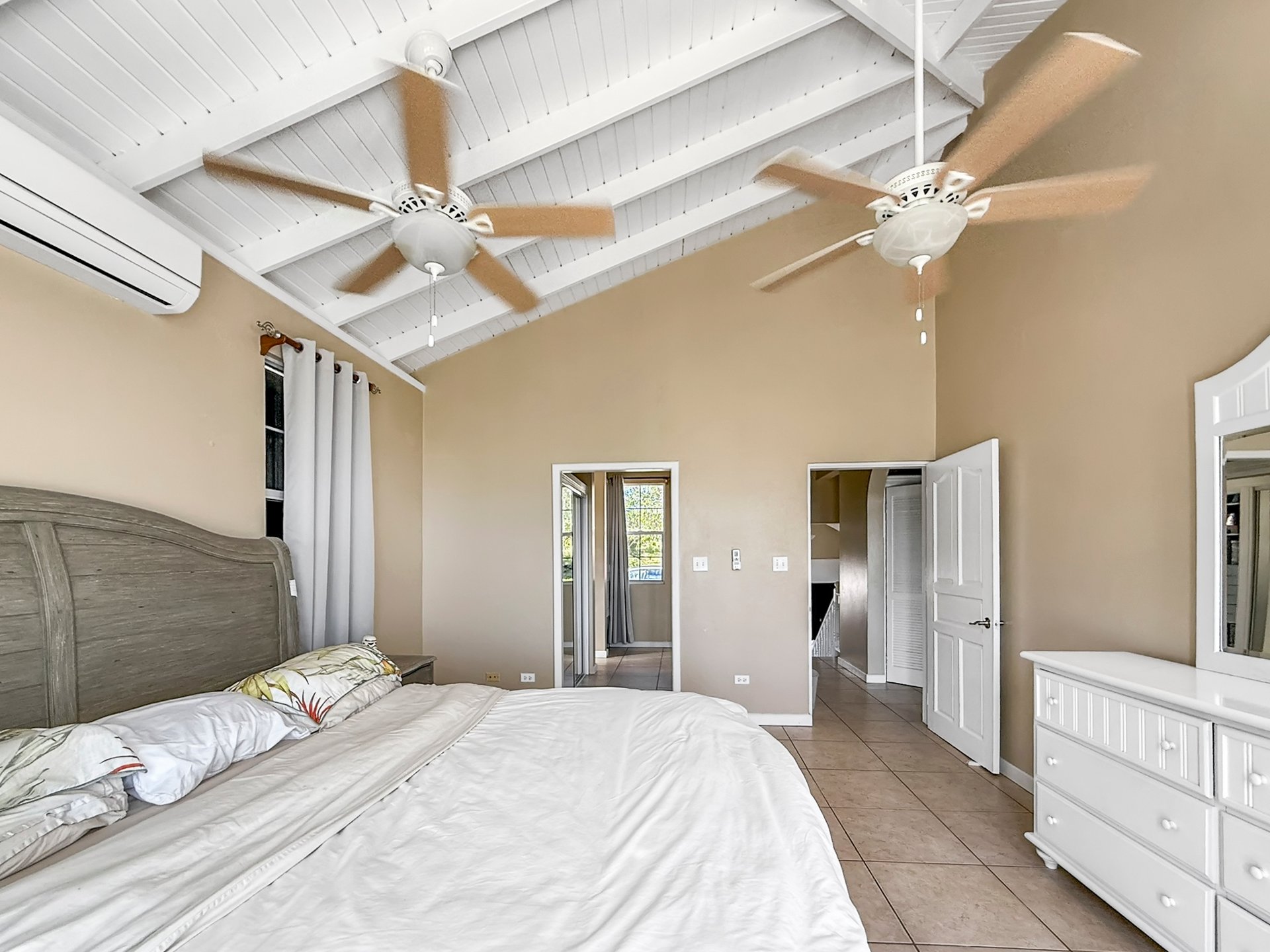 728 Threadfall 4 Bedroom Home 