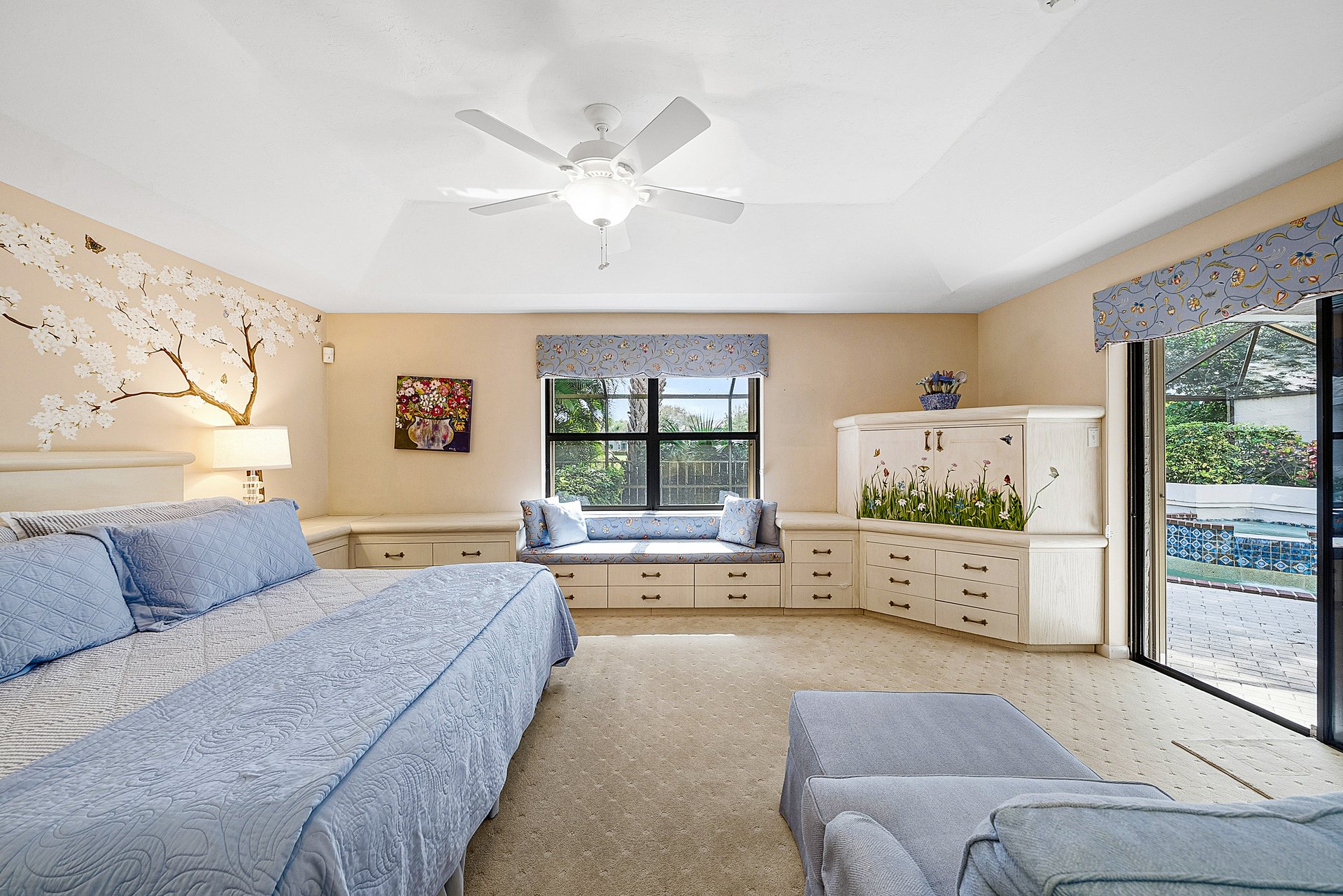 5068 Via De Amalfi Drive