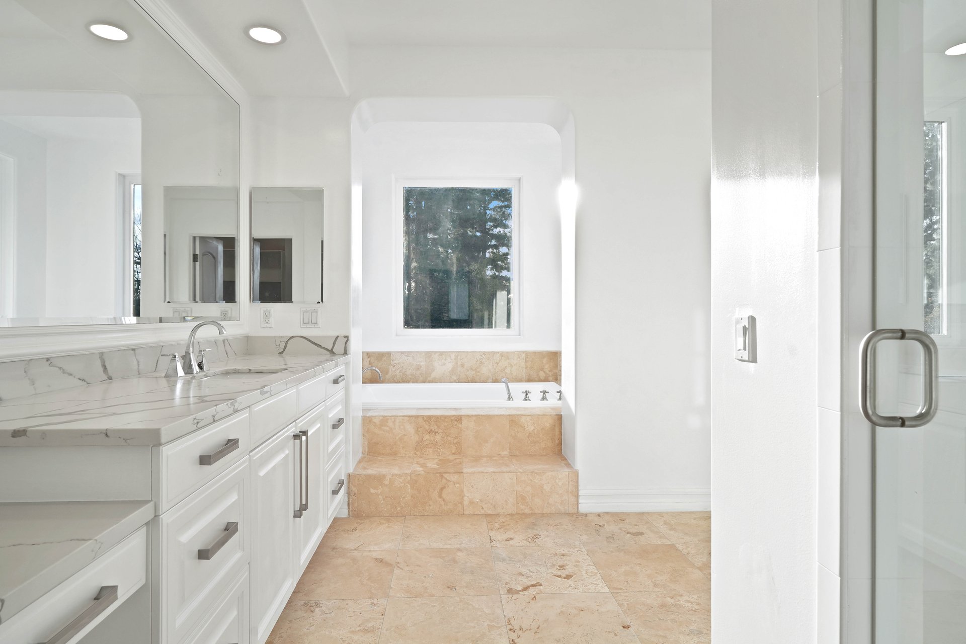 5309 Louise Ave, Encino