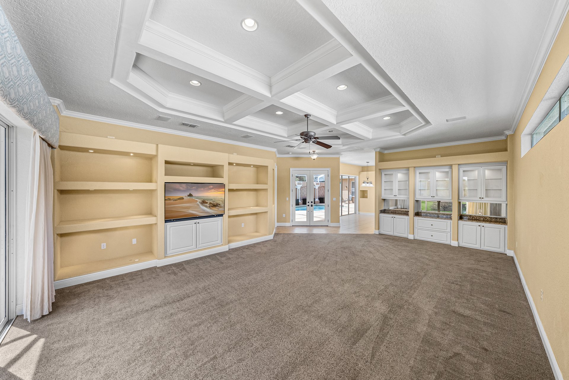 12231 WOODLANDS CIR