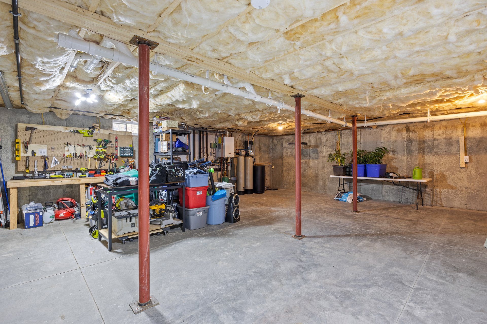 1 Leona Drive