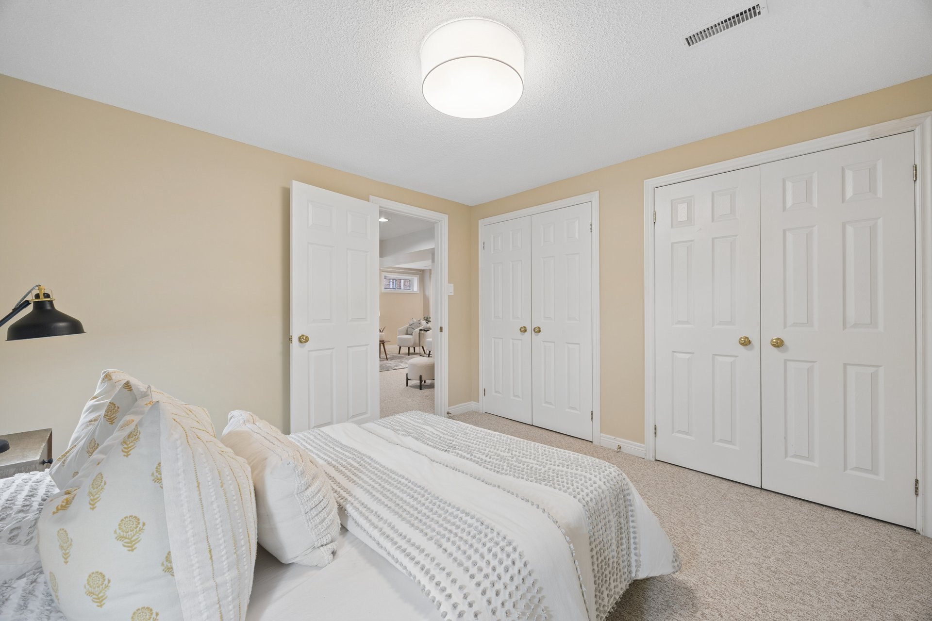 40 Ashland Crescent