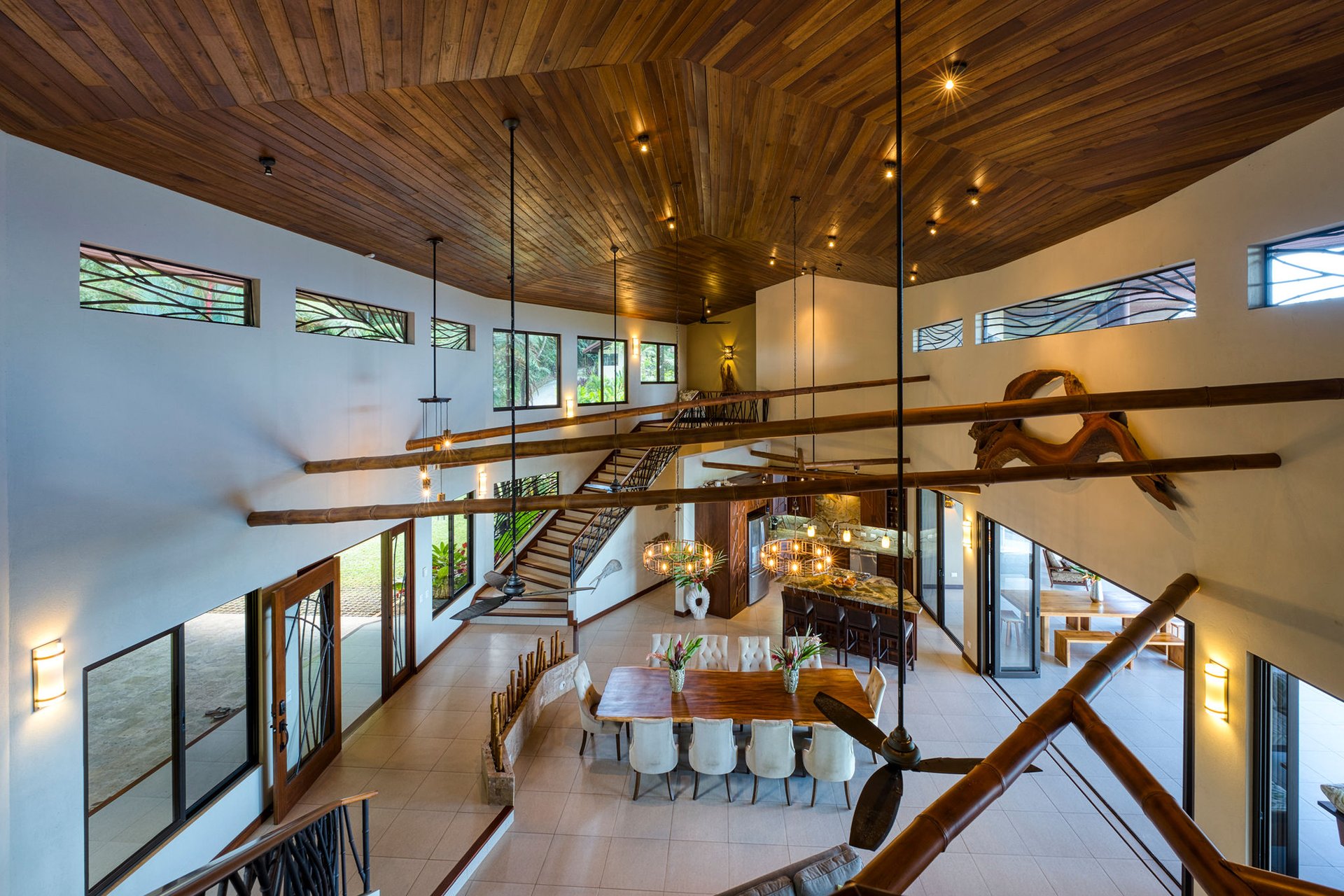 Casa Bambú – LUXURY 5 BEDROOM ESTATE WITH EXCEPTIONAL OCEAN VIEWS