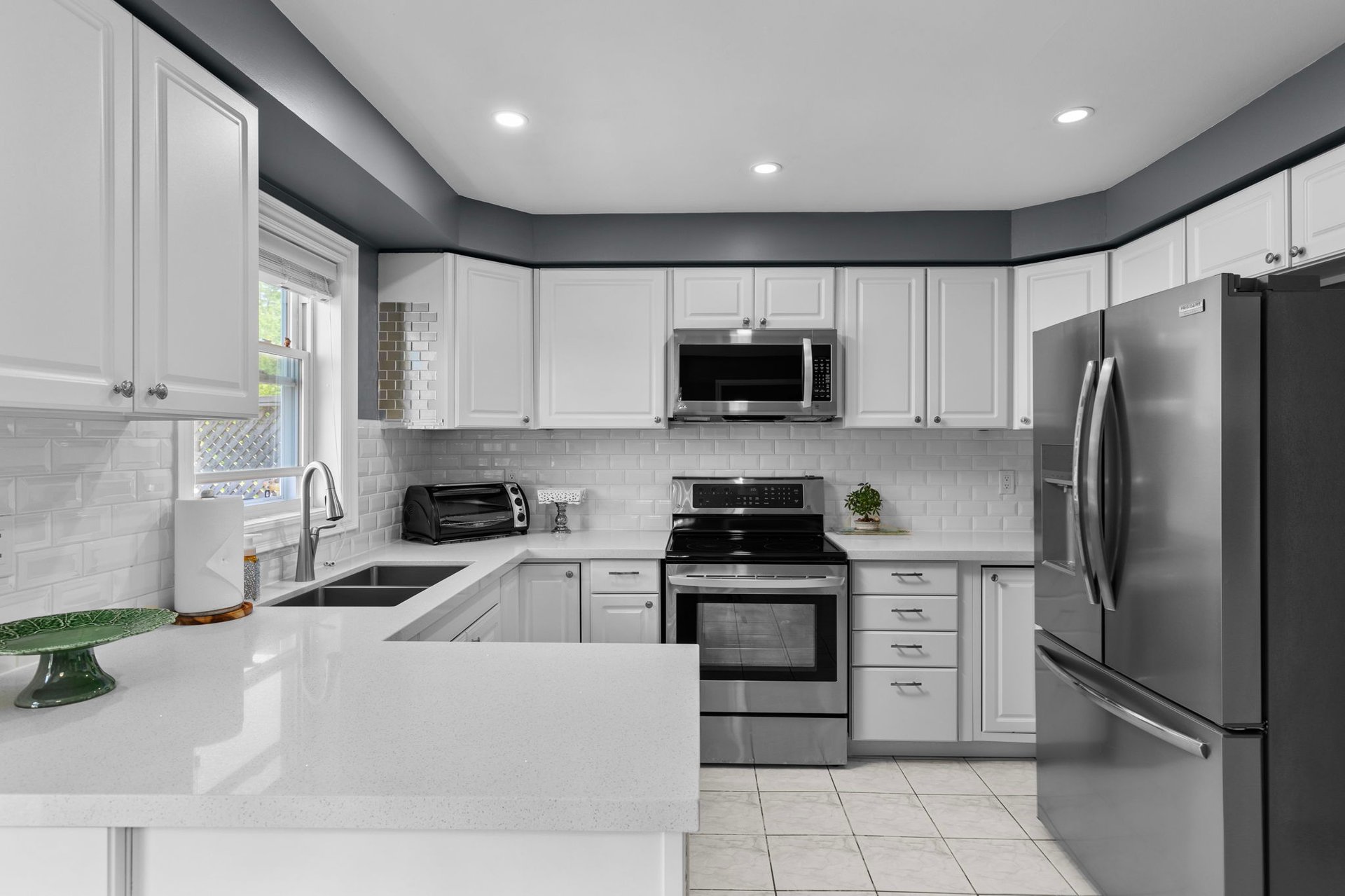 90 Bishop Drive, Barrie