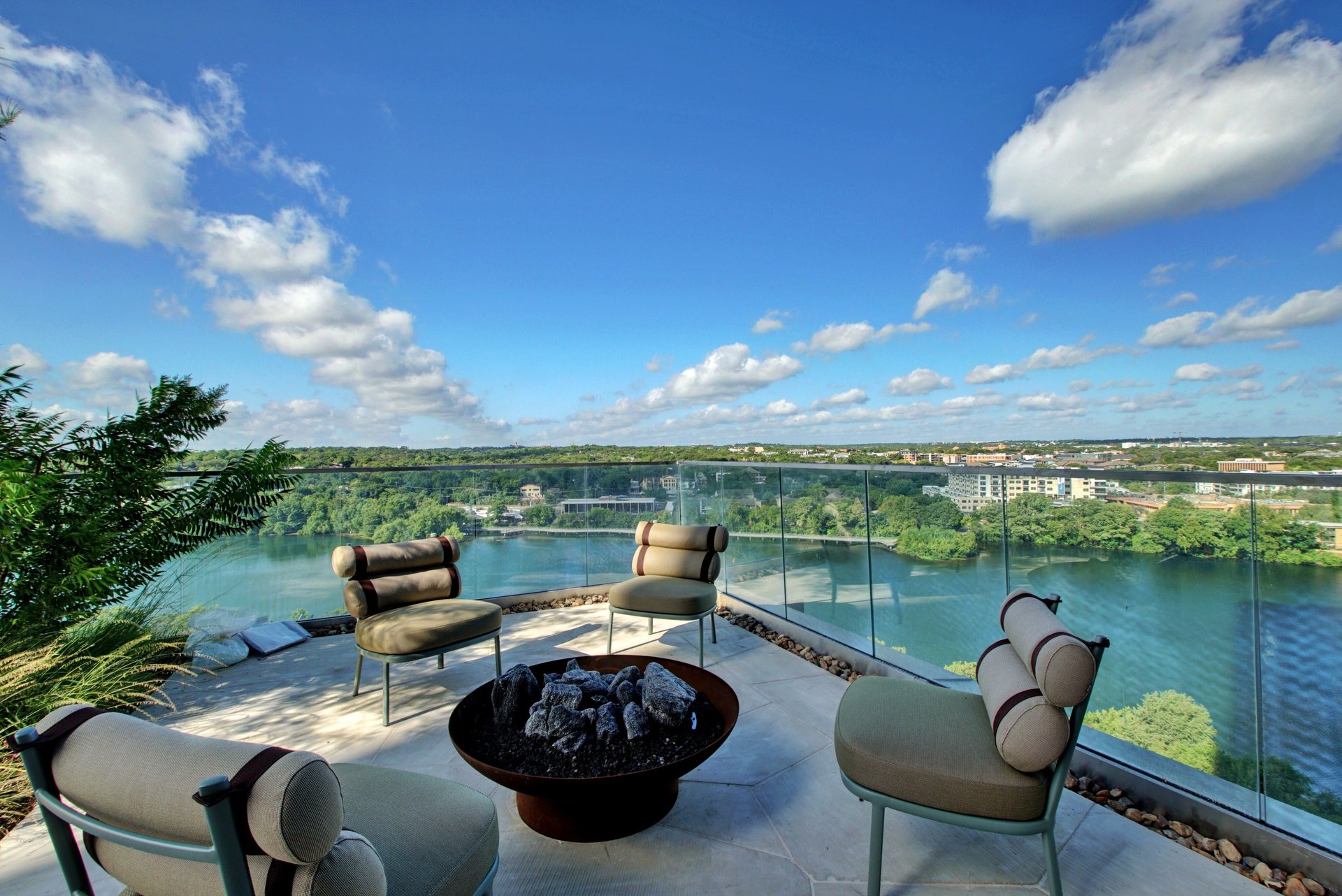 44 East Avenue #4203 