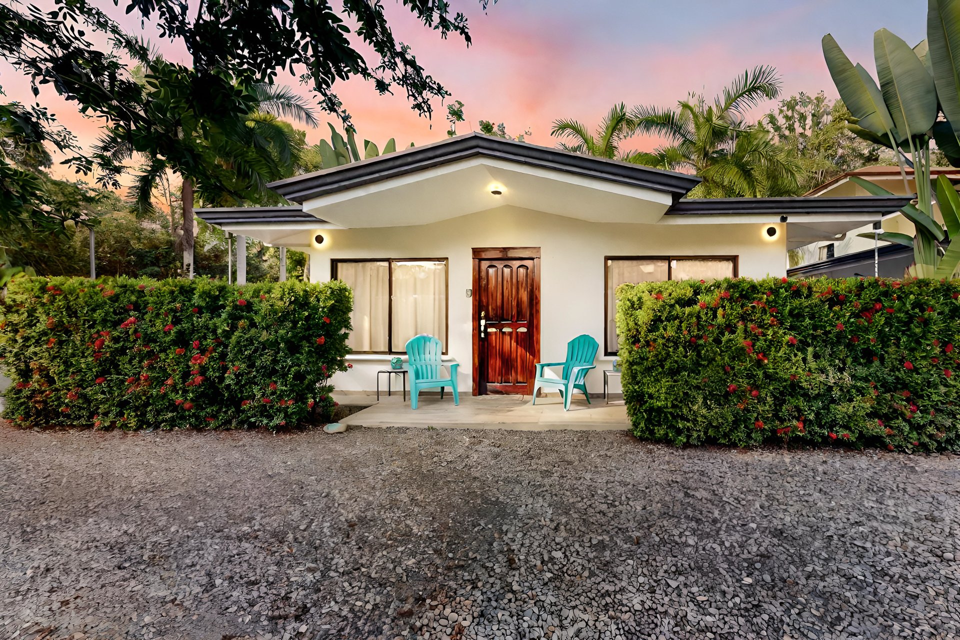 Tropical 3-Cabin Home with Pool and Gardens in the Heart of Uvita
