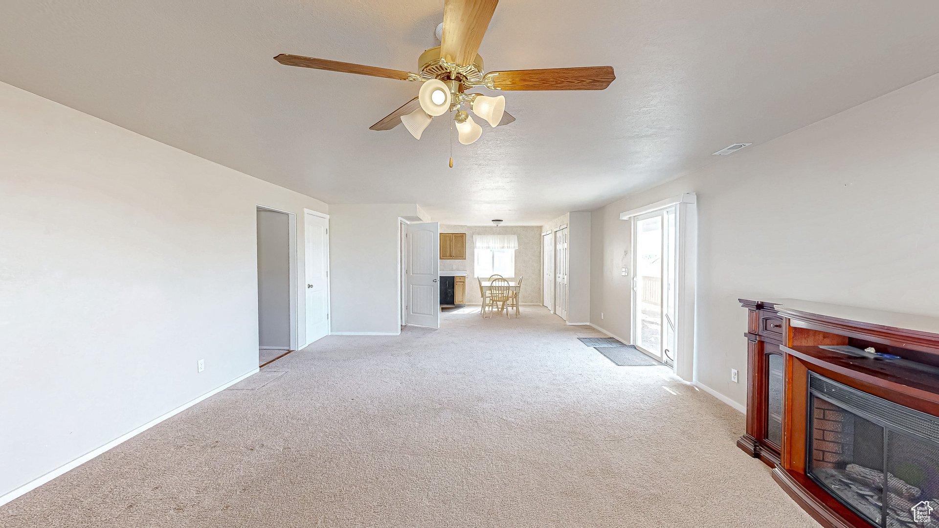 214 W Quartz Rd