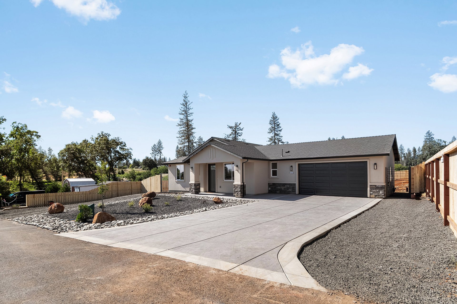 1585 Lilac Way