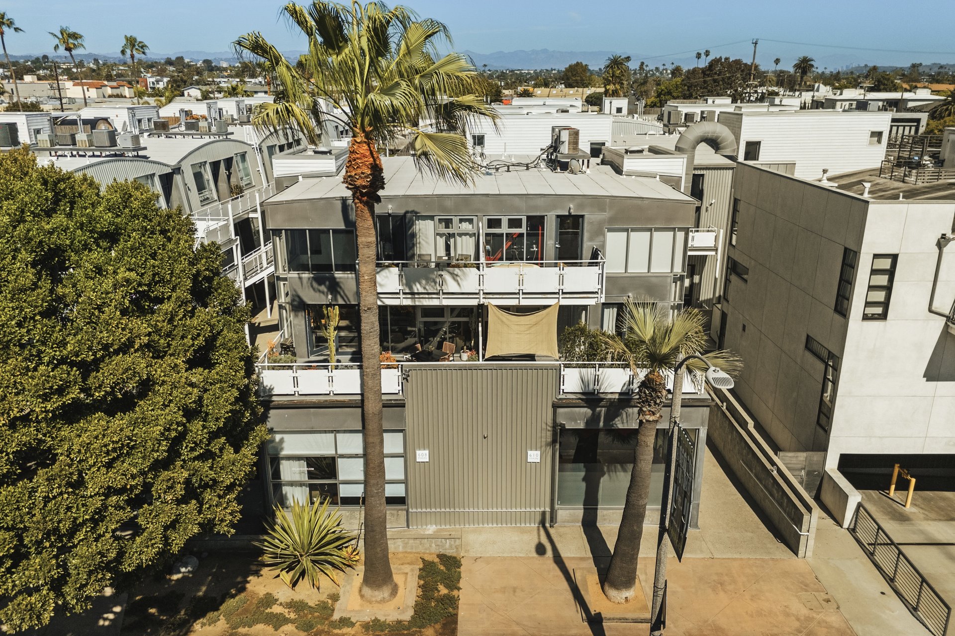610 Main St